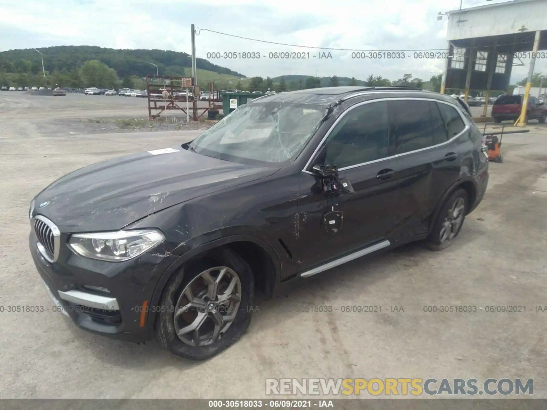 2 Photograph of a damaged car 5UXTY5C06L9D07978 BMW X3 2020