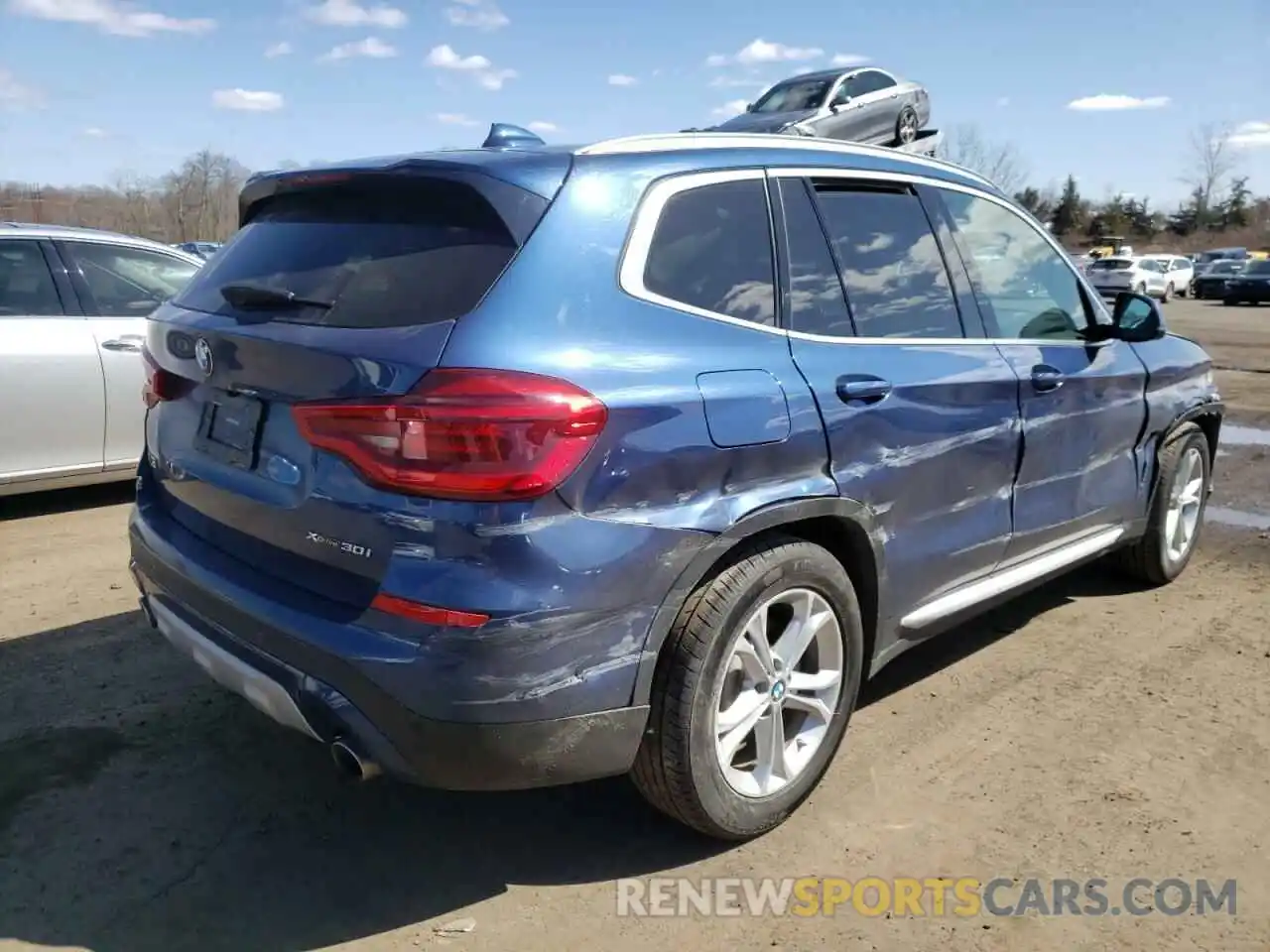 4 Photograph of a damaged car 5UXTY5C06LLT32394 BMW X3 2020