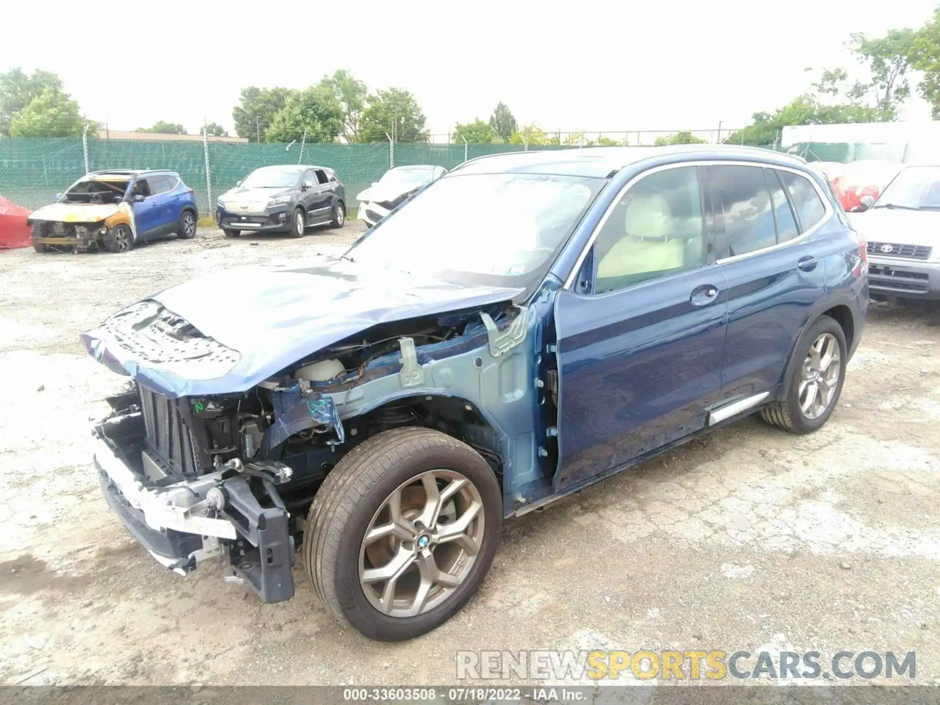 2 Фотография поврежденного автомобиля 5UXTY5C06LLT33206 BMW X3 2020