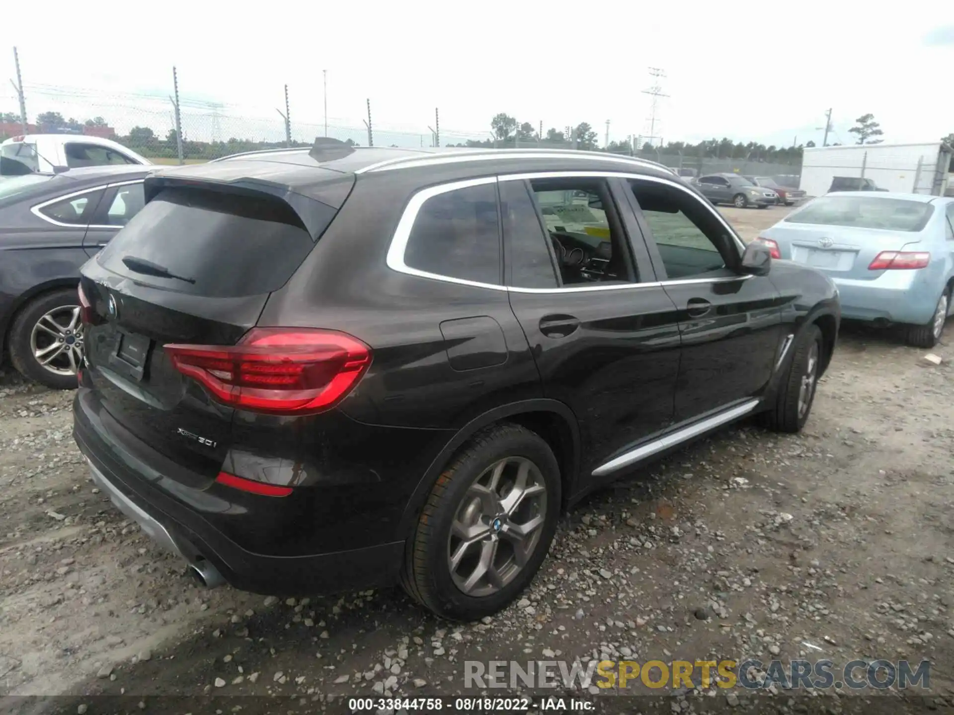 4 Photograph of a damaged car 5UXTY5C07L9B34729 BMW X3 2020