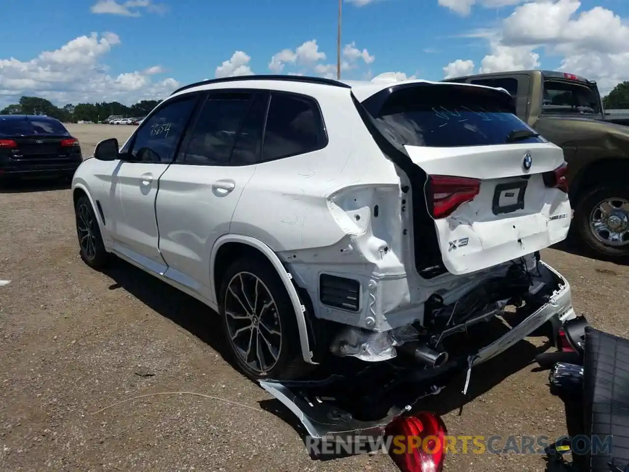 3 Photograph of a damaged car 5UXTY5C07L9C36175 BMW X3 2020