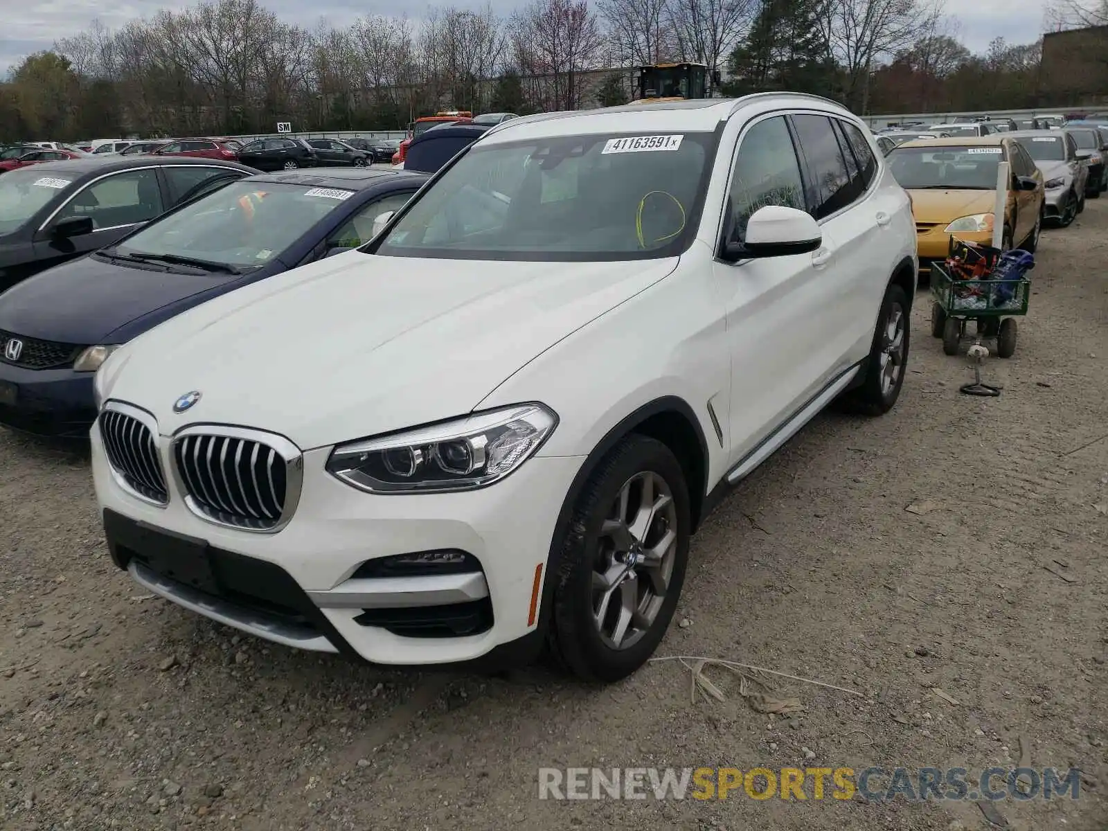 2 Photograph of a damaged car 5UXTY5C07L9C98126 BMW X3 2020