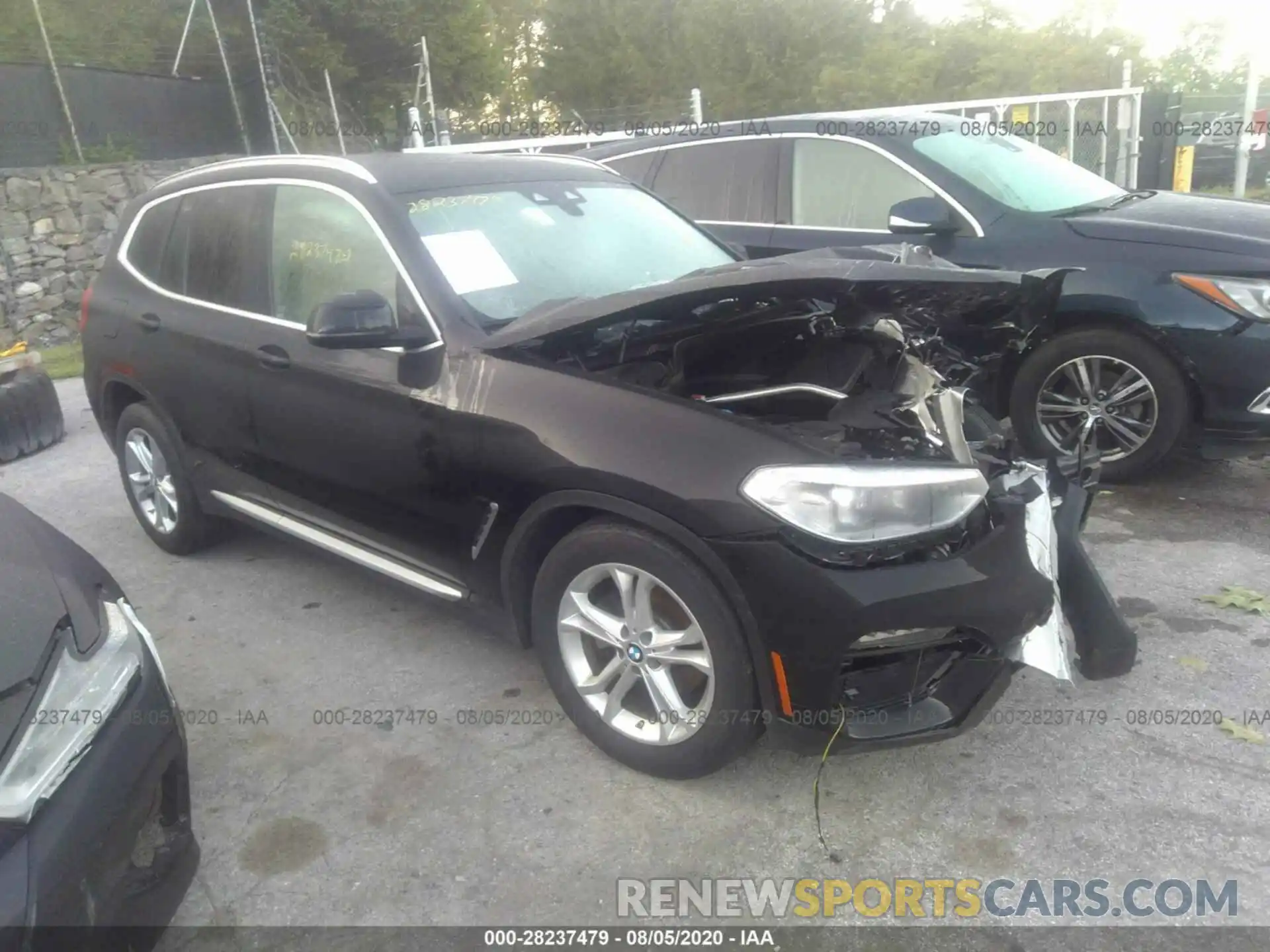 1 Photograph of a damaged car 5UXTY5C07LLT37037 BMW X3 2020