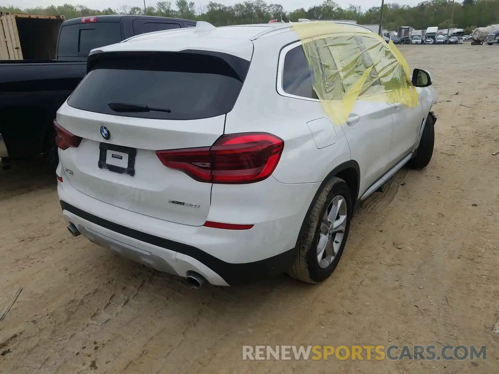 4 Photograph of a damaged car 5UXTY5C08L9B04347 BMW X3 2020