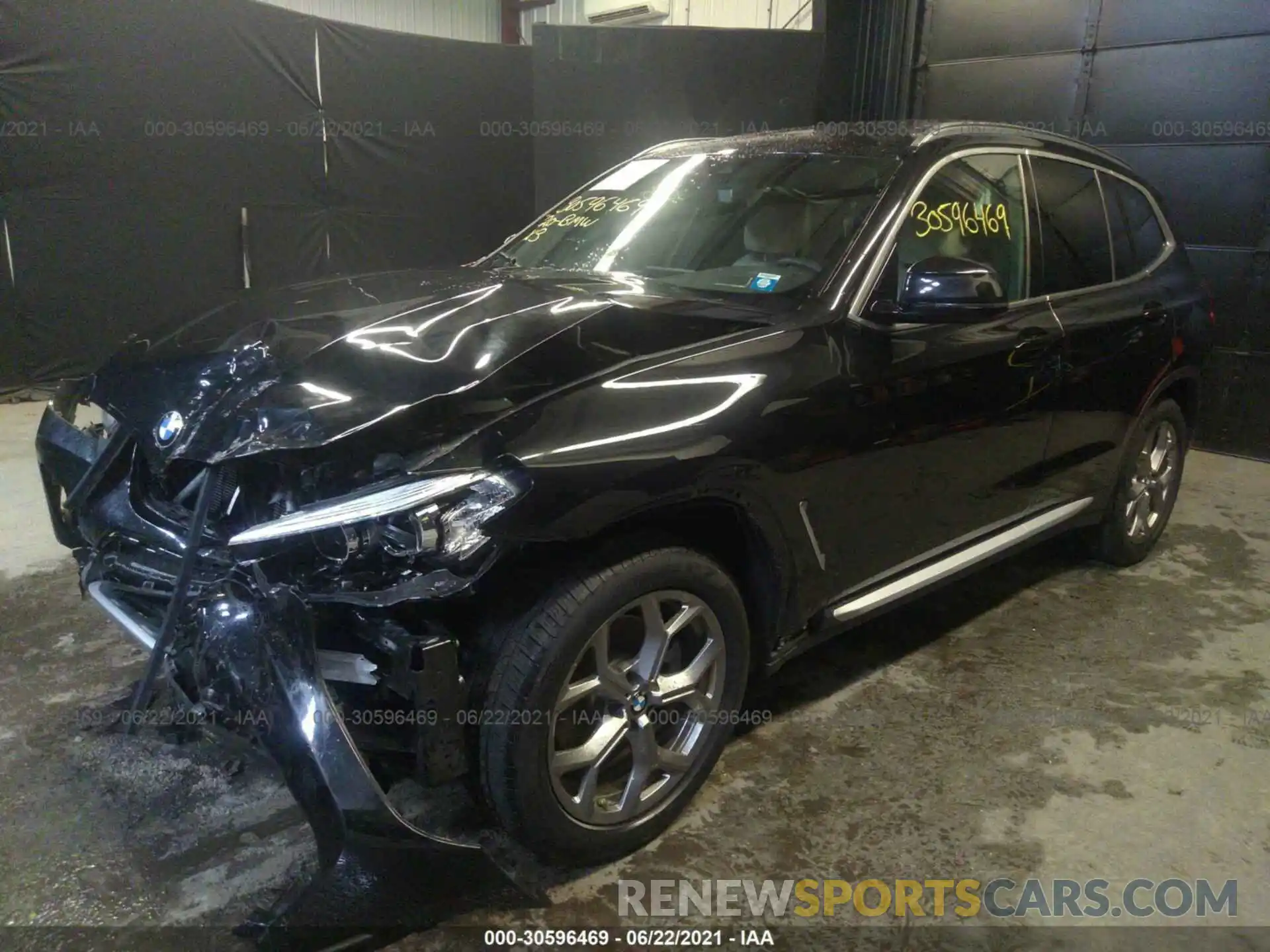 2 Photograph of a damaged car 5UXTY5C08L9B83860 BMW X3 2020