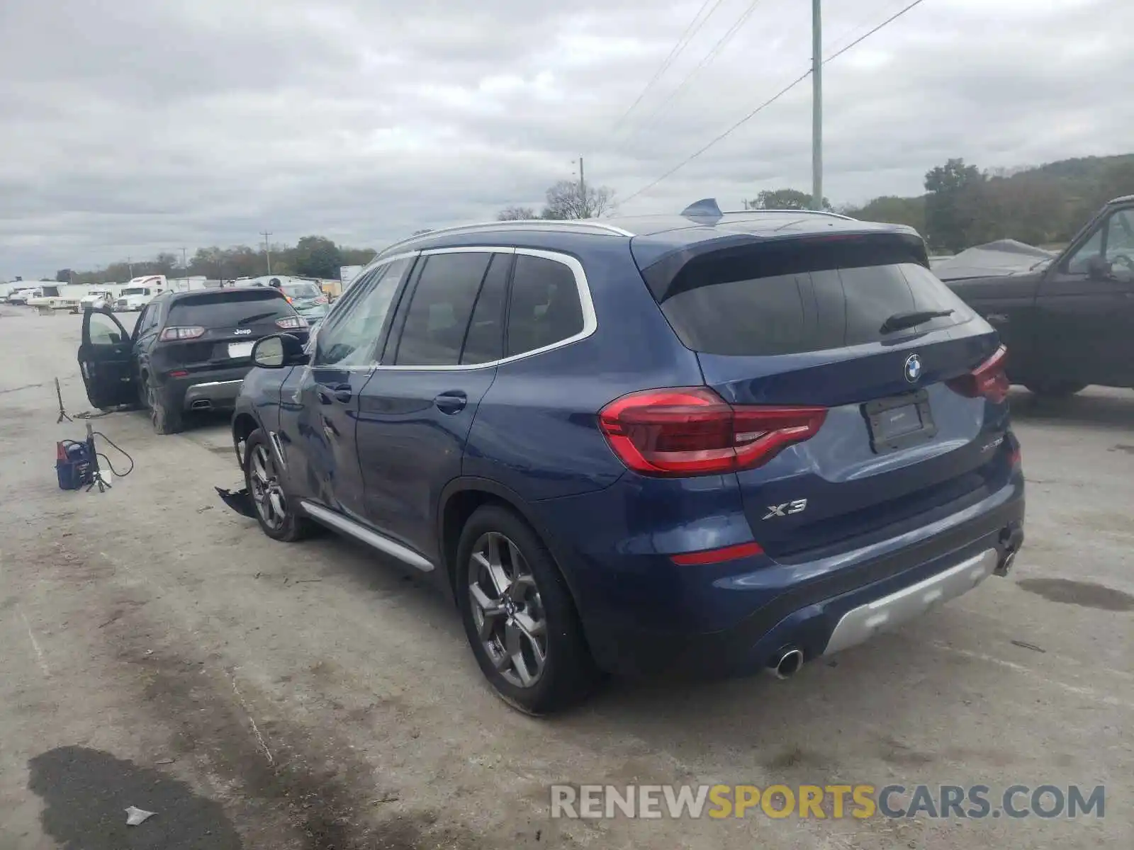 3 Photograph of a damaged car 5UXTY5C08L9C36167 BMW X3 2020