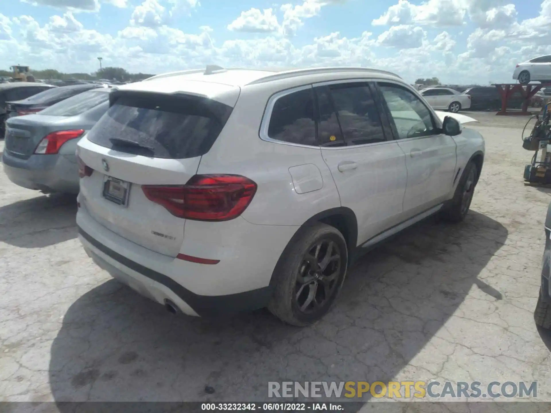 4 Photograph of a damaged car 5UXTY5C08L9D03639 BMW X3 2020