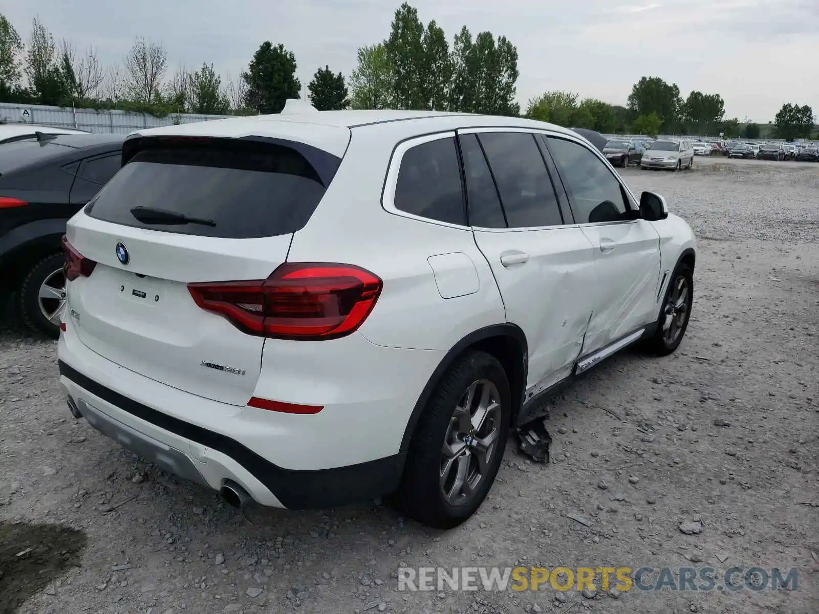 4 Фотография поврежденного автомобиля 5UXTY5C08L9D44675 BMW X3 2020