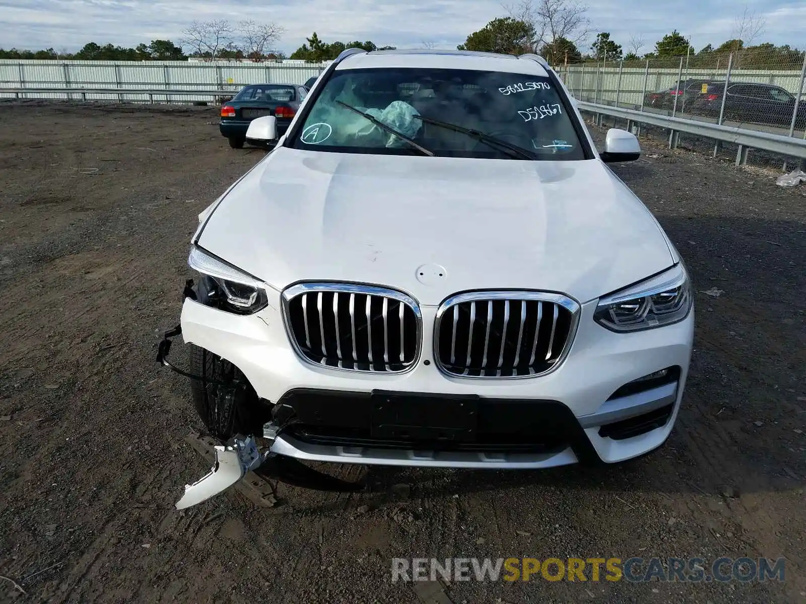 9 Photograph of a damaged car 5UXTY5C08L9D51867 BMW X3 2020