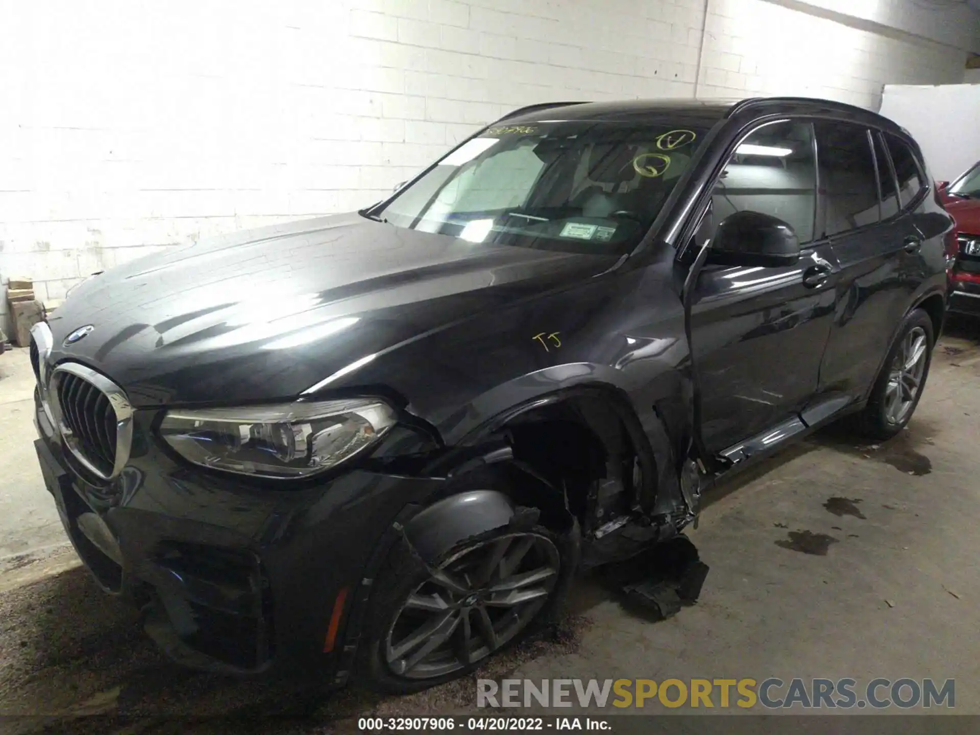 2 Photograph of a damaged car 5UXTY5C08L9D56728 BMW X3 2020