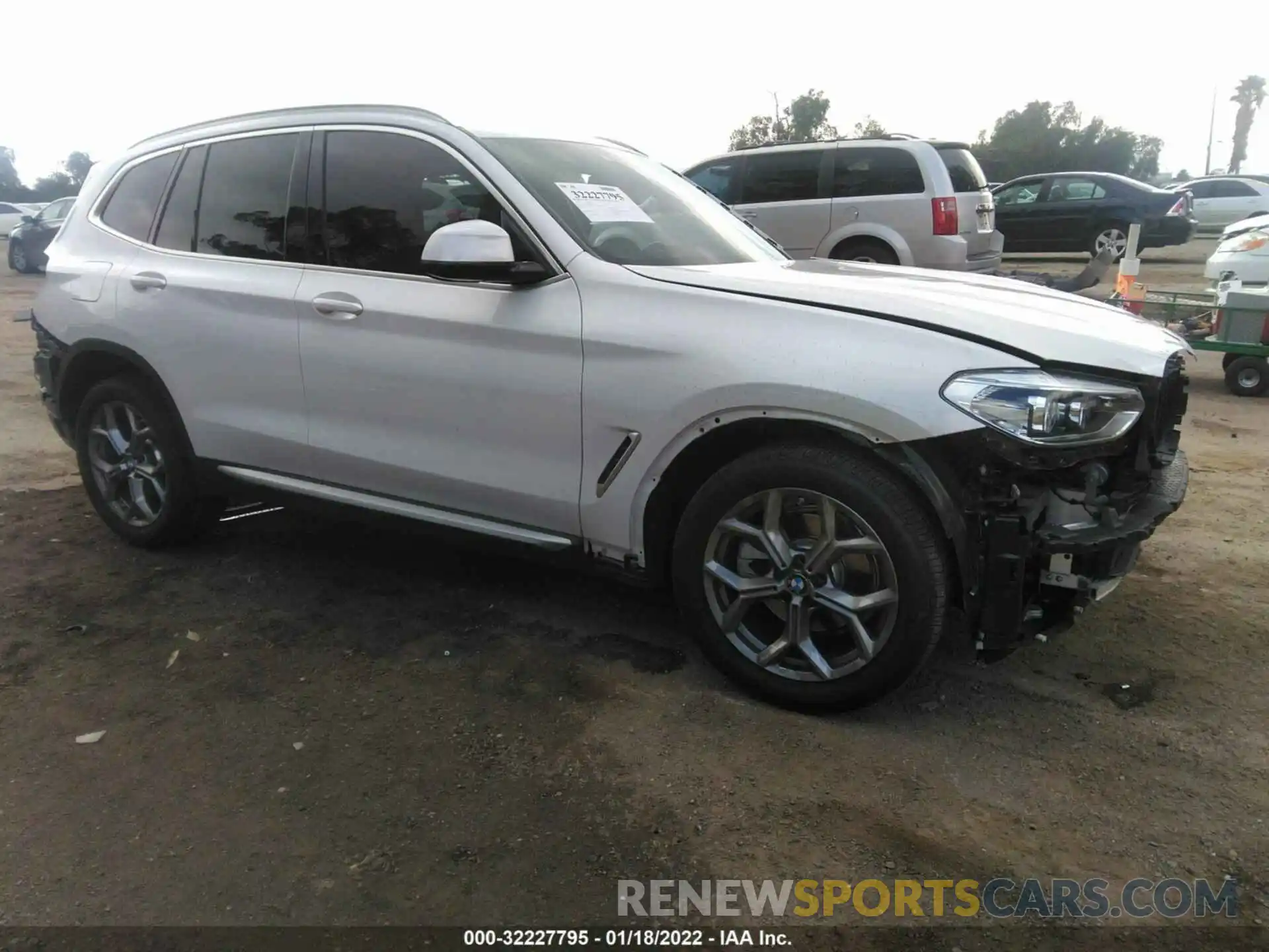 1 Photograph of a damaged car 5UXTY5C08LLT33417 BMW X3 2020