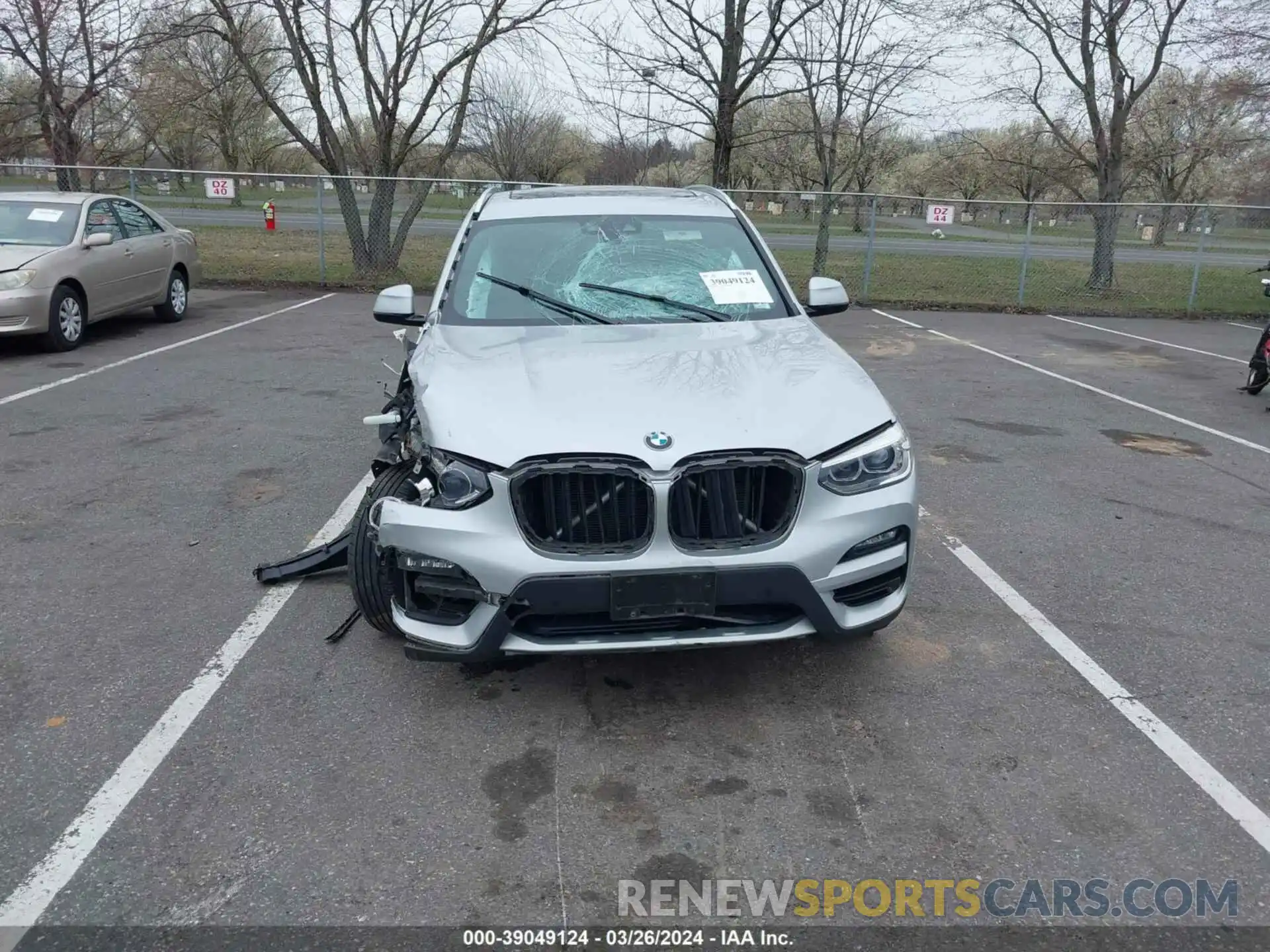 12 Photograph of a damaged car 5UXTY5C09L9B17107 BMW X3 2020