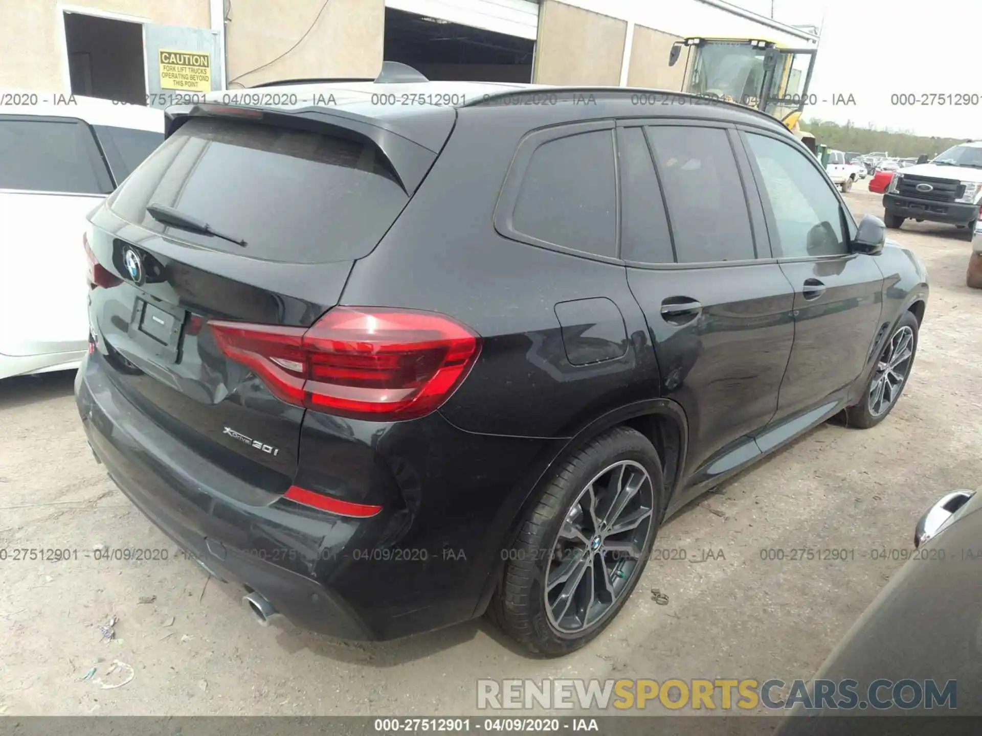 4 Фотография поврежденного автомобиля 5UXTY5C09L9B37535 BMW X3 2020