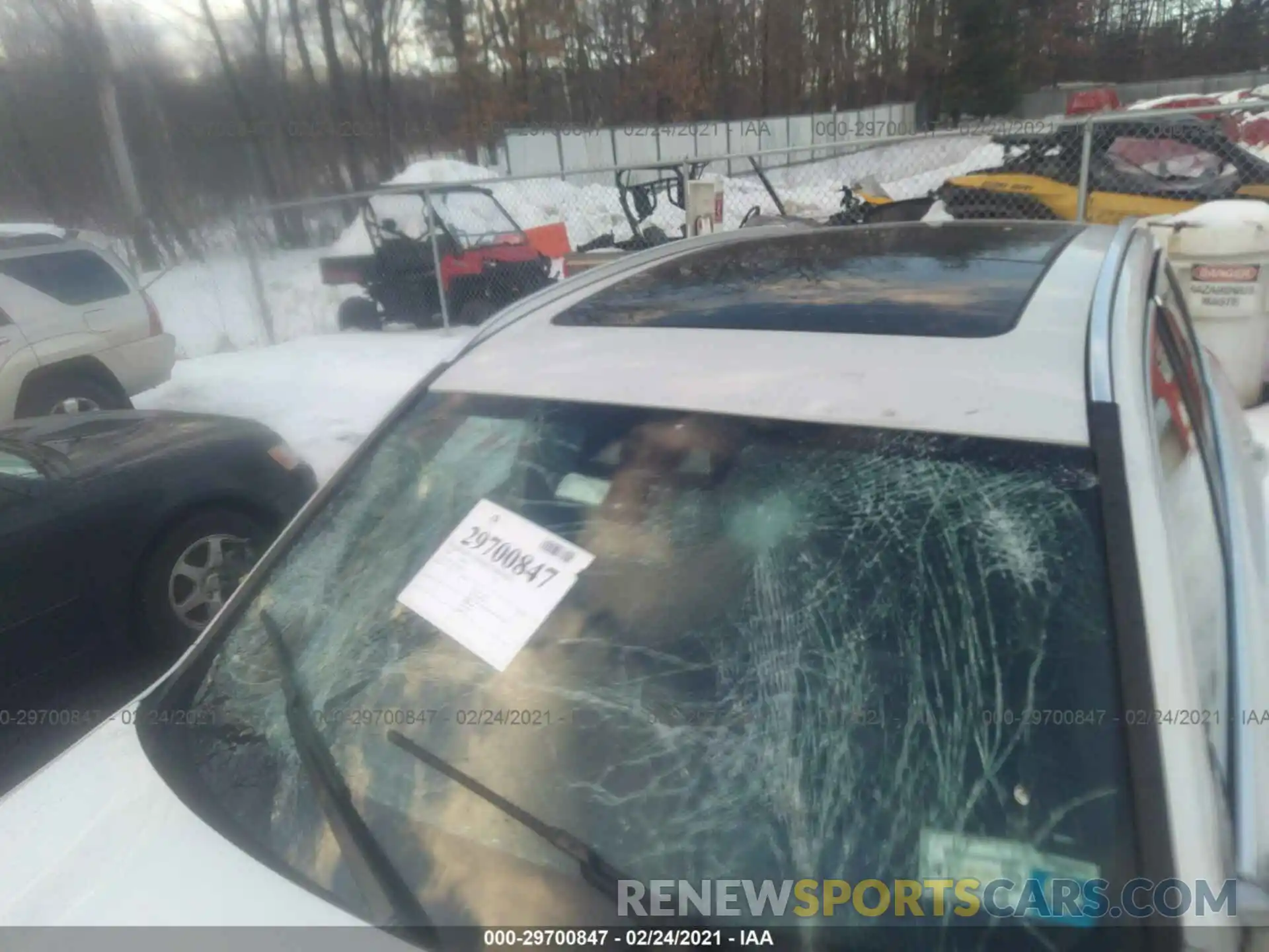 6 Photograph of a damaged car 5UXTY5C09L9C88276 BMW X3 2020