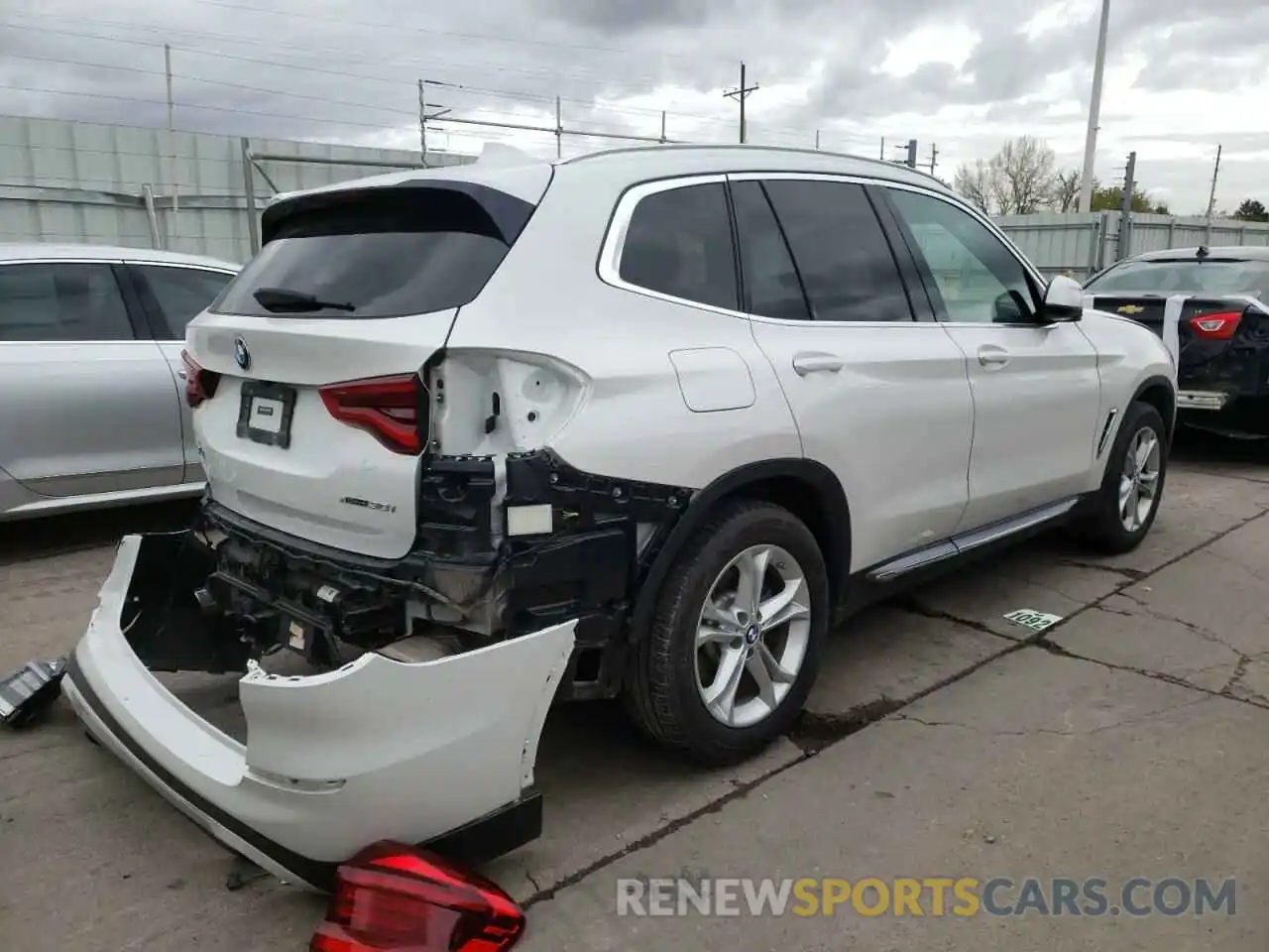 4 Photograph of a damaged car 5UXTY5C09L9D00247 BMW X3 2020