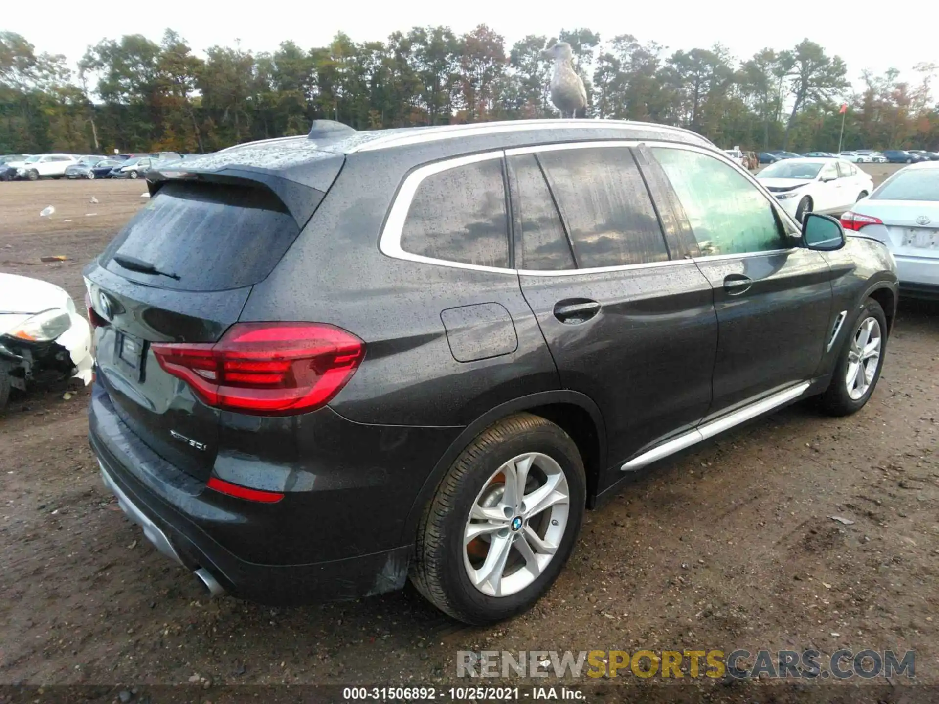 4 Фотография поврежденного автомобиля 5UXTY5C09L9D37153 BMW X3 2020