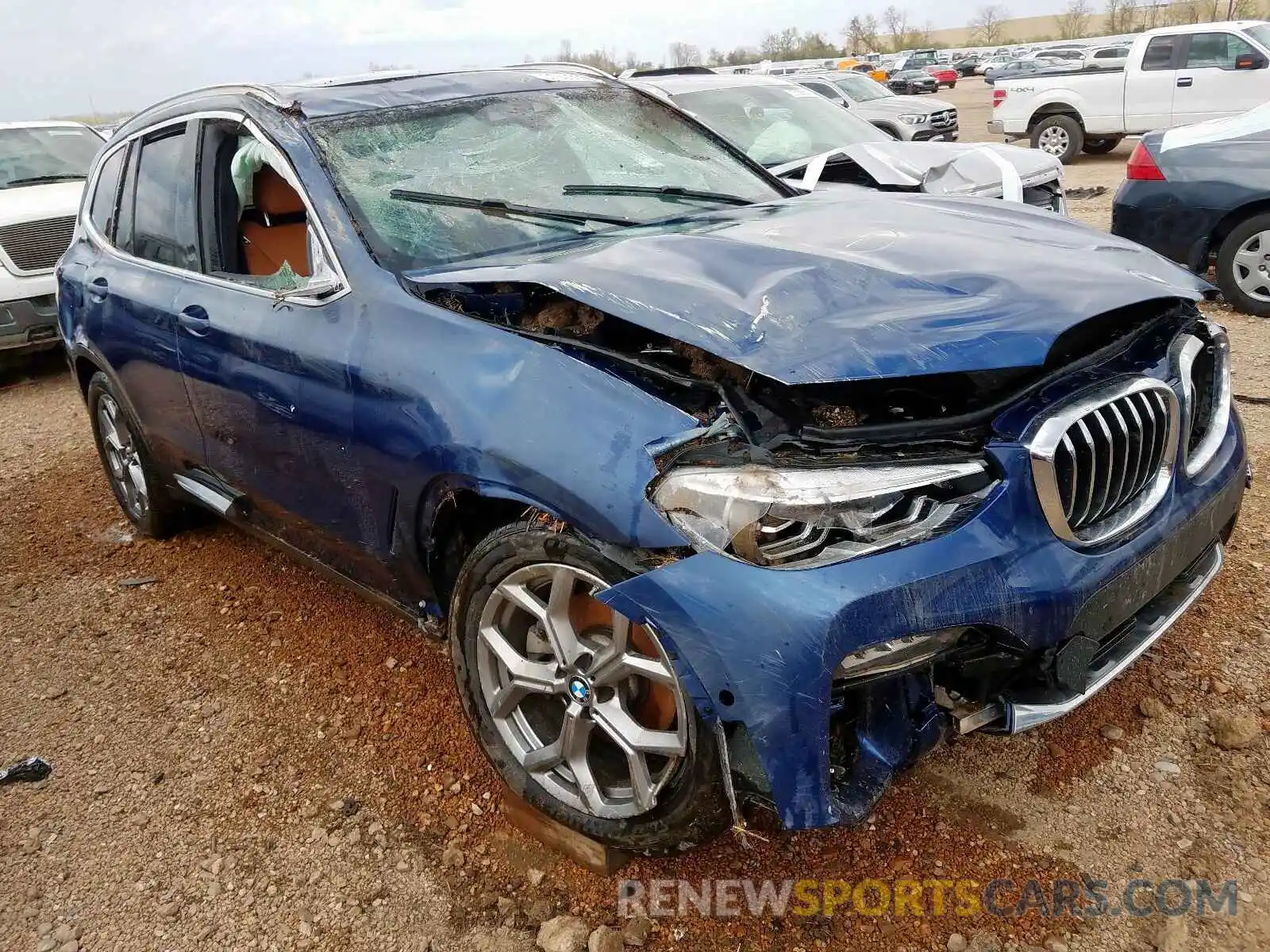 9 Photograph of a damaged car 5UXTY5C09LLT32941 BMW X3 2020