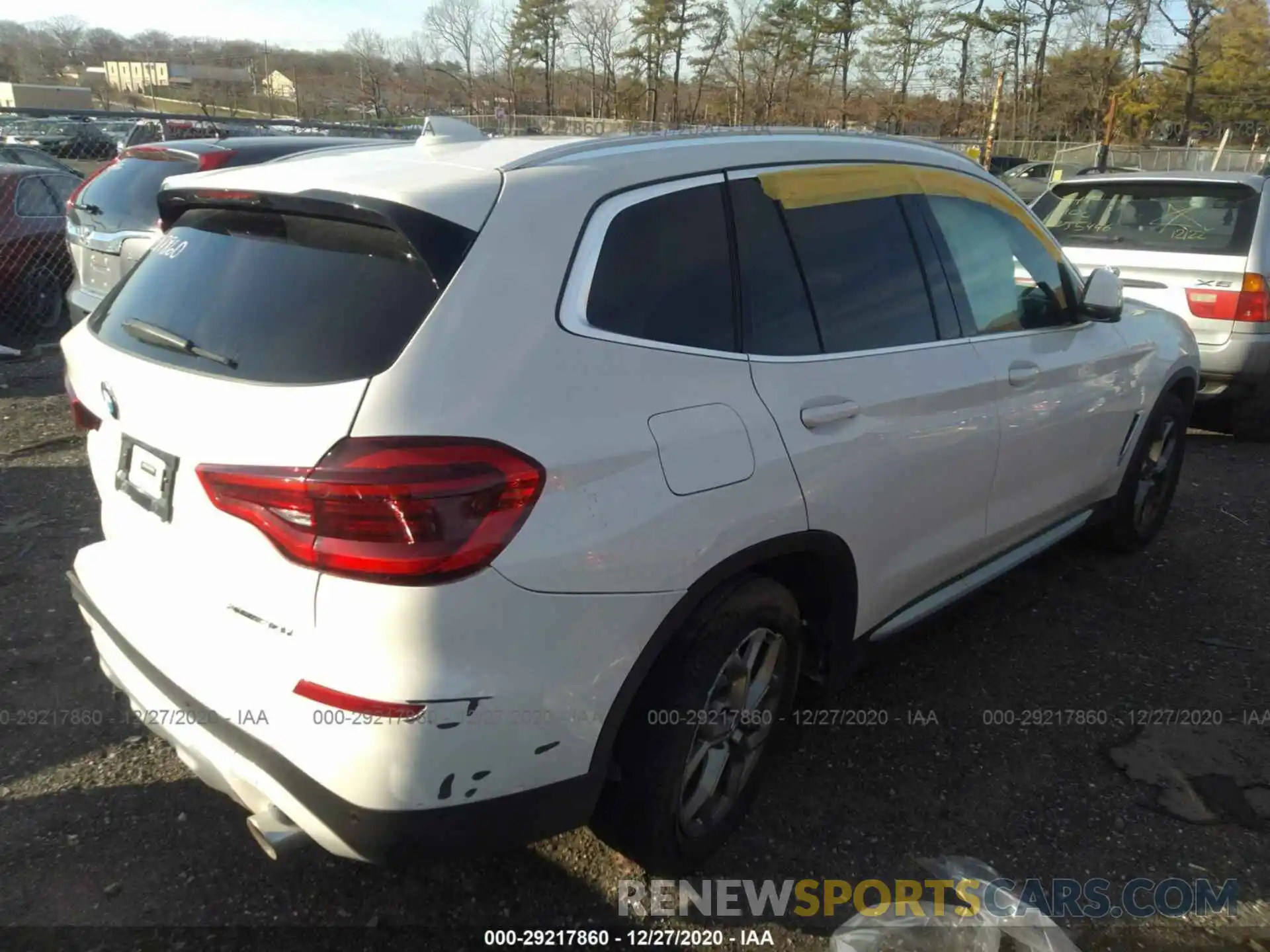 4 Photograph of a damaged car 5UXTY5C09LLT35001 BMW X3 2020