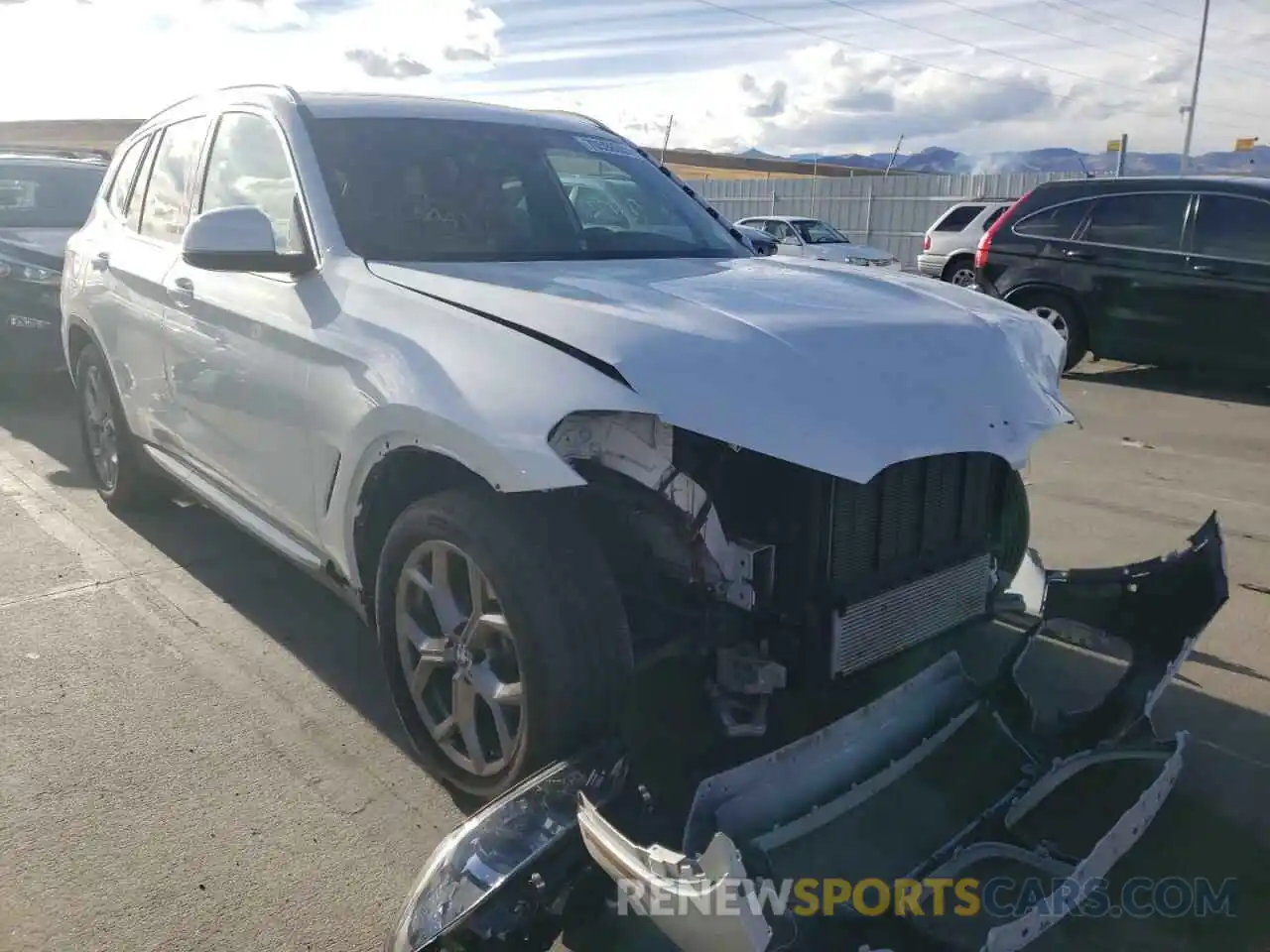 1 Photograph of a damaged car 5UXTY5C09LLT35127 BMW X3 2020