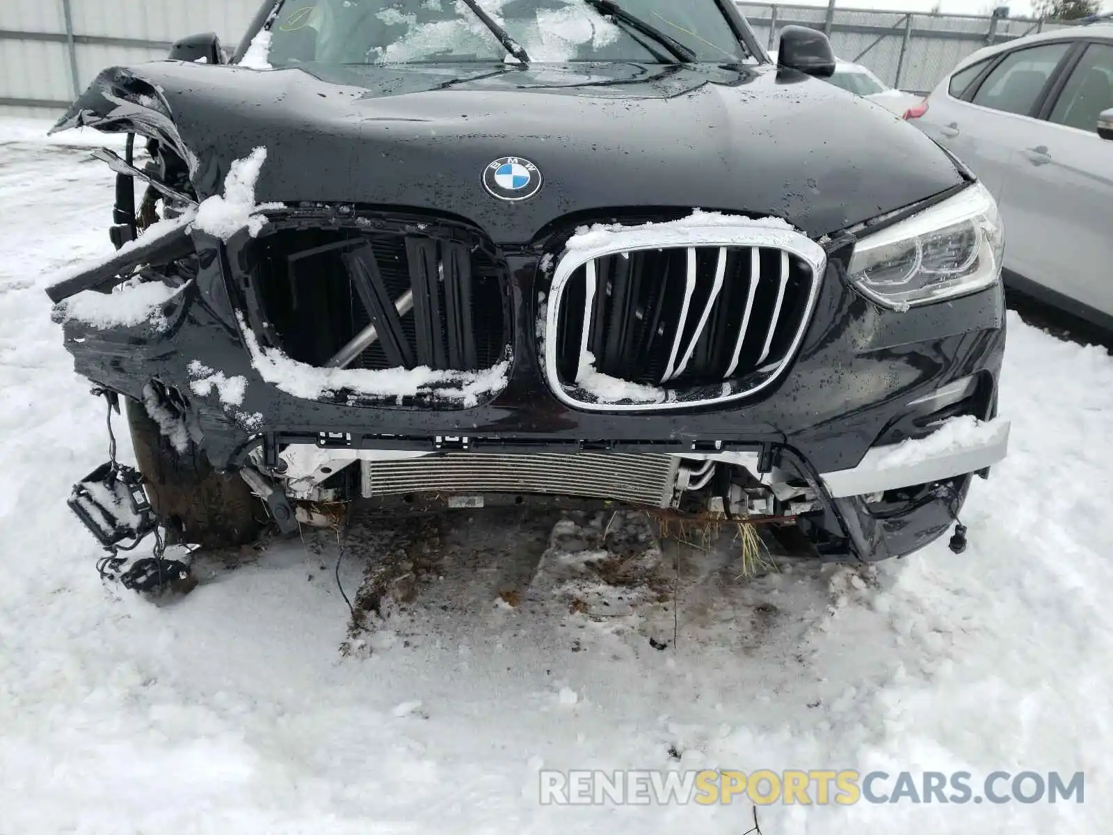 9 Photograph of a damaged car 5UXTY5C09LLT35824 BMW X3 2020