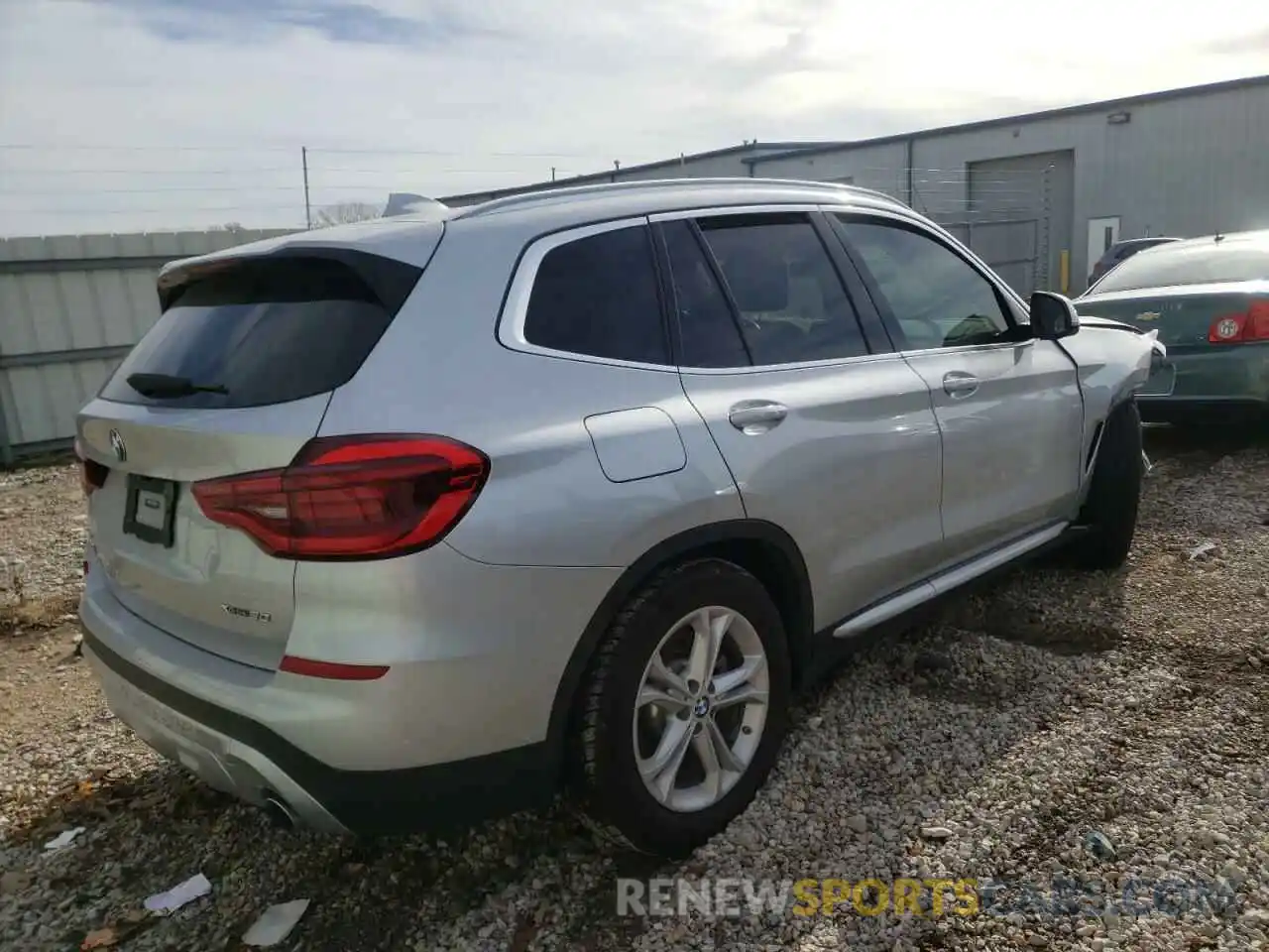 4 Photograph of a damaged car 5UXTY5C09LLT38500 BMW X3 2020