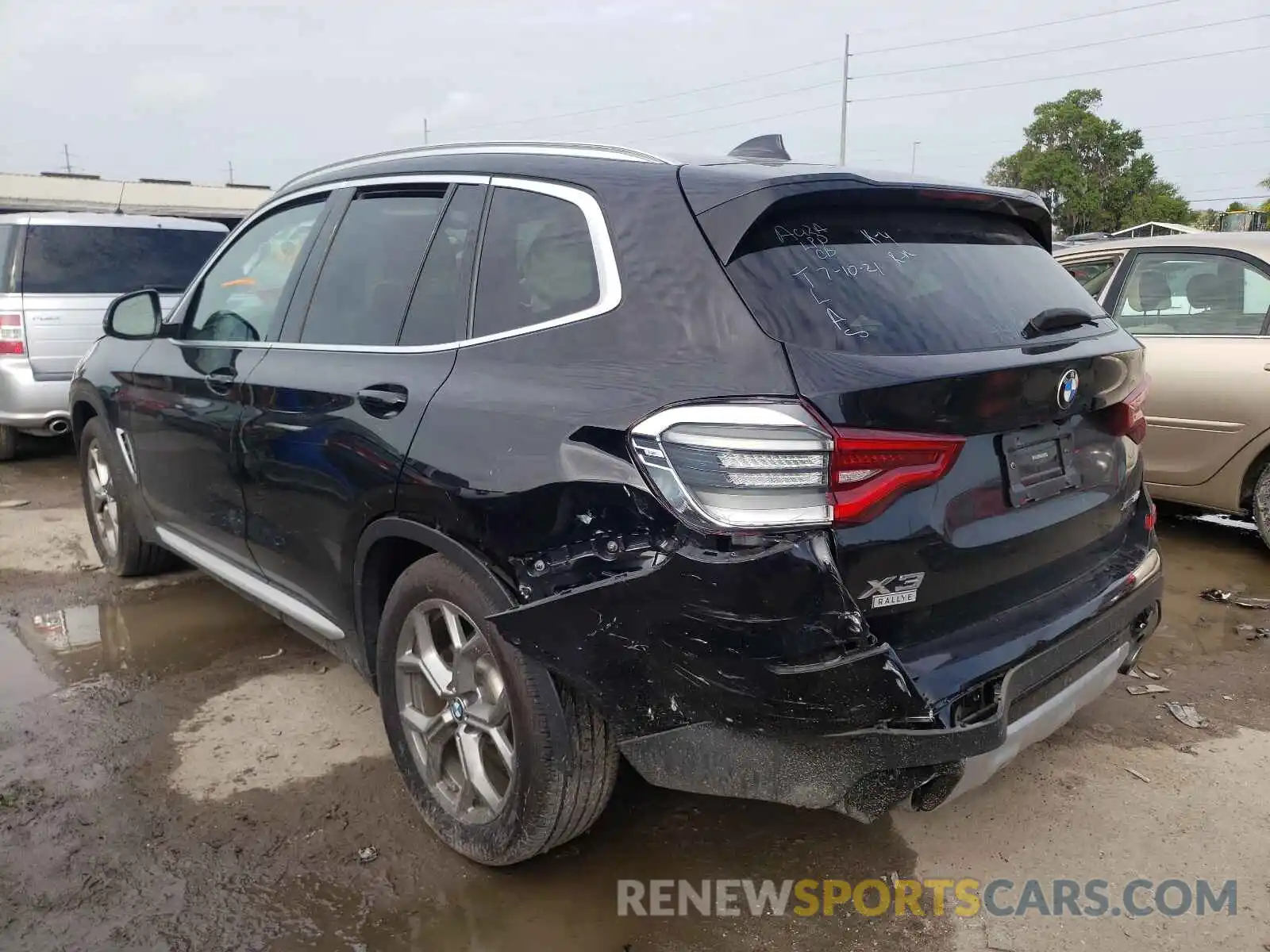 3 Photograph of a damaged car 5UXTY5C0XL9B34546 BMW X3 2020