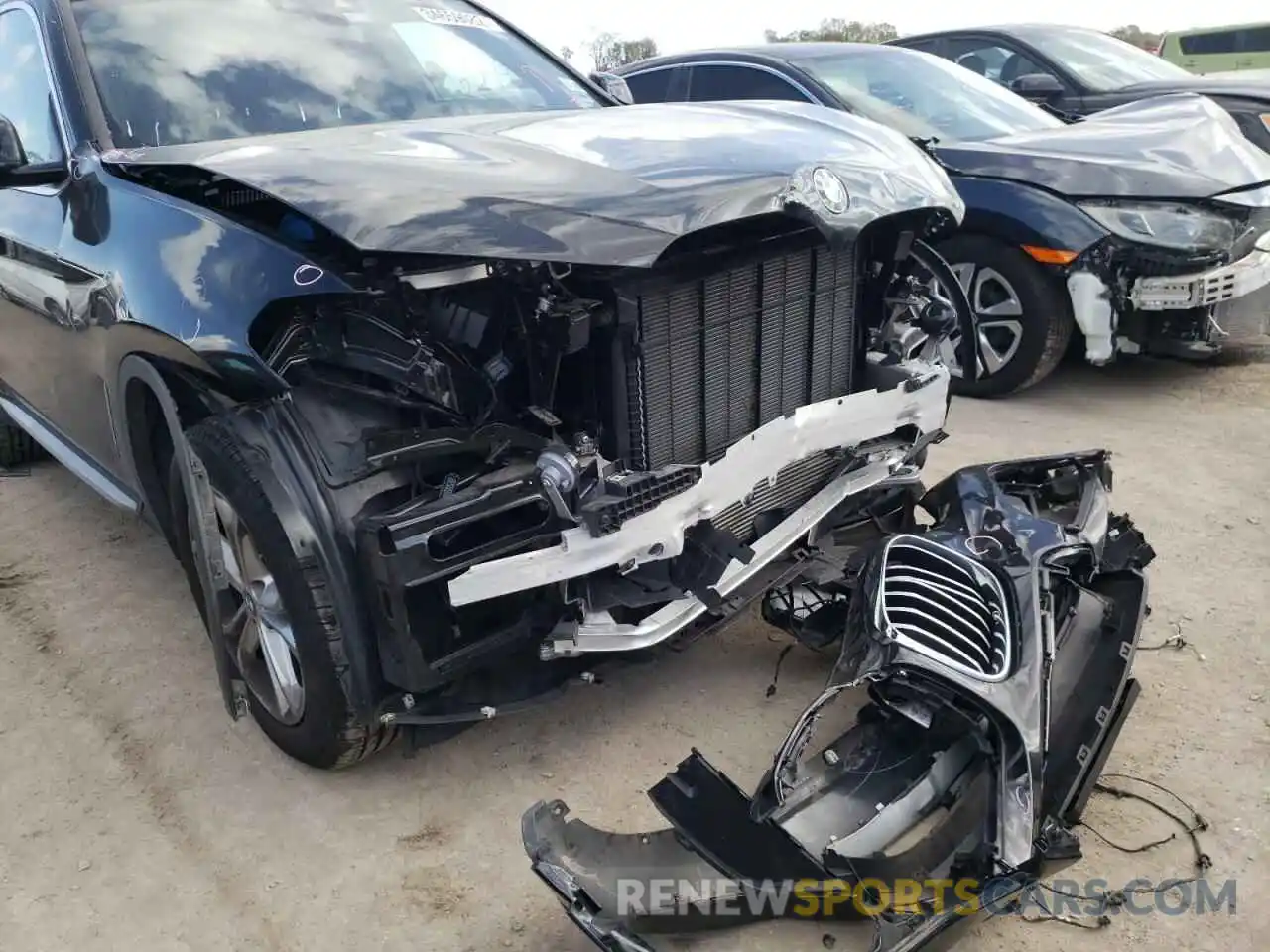 9 Photograph of a damaged car 5UXTY5C0XL9B76876 BMW X3 2020