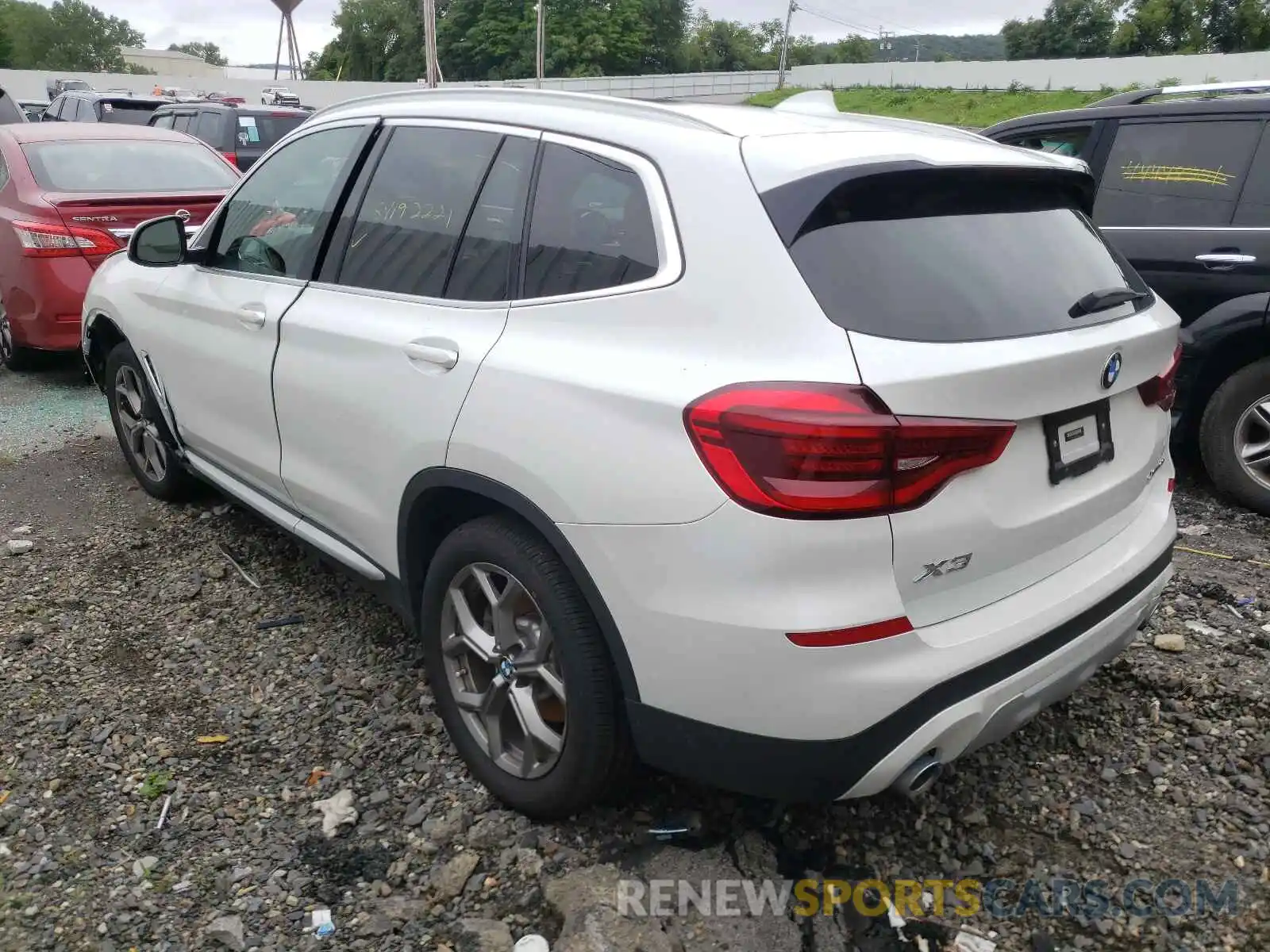 3 Photograph of a damaged car 5UXTY5C0XL9D03660 BMW X3 2020