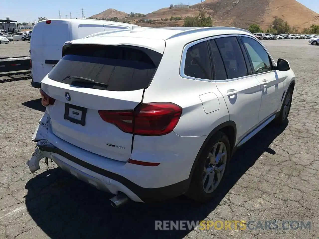 4 Photograph of a damaged car 5UXTY5C0XLLT34679 BMW X3 2020