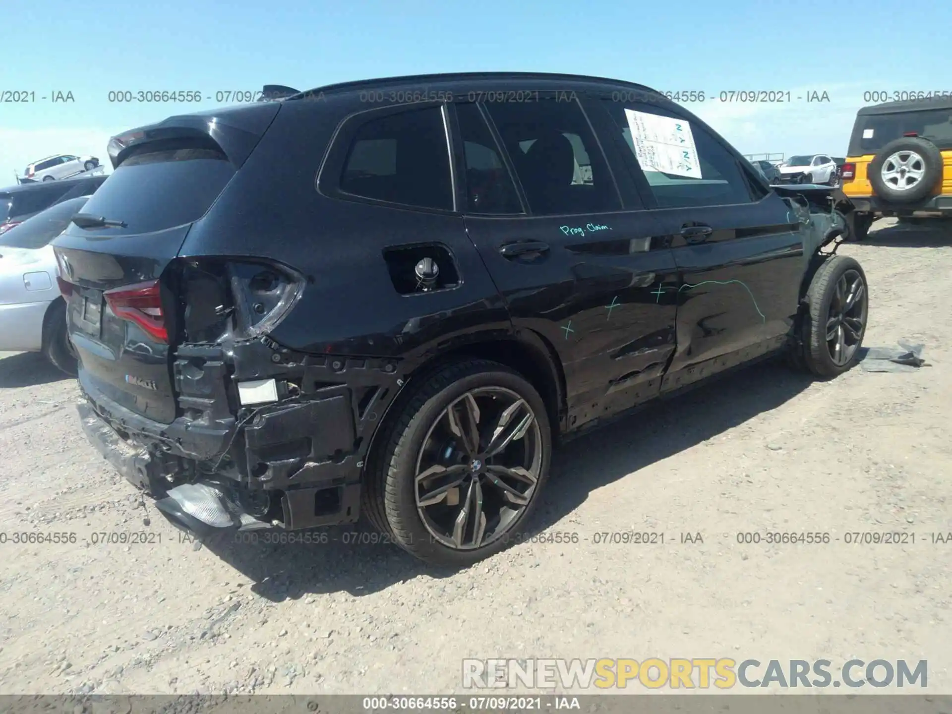 4 Фотография поврежденного автомобиля 5UXTY9C00L9C87511 BMW X3 2020