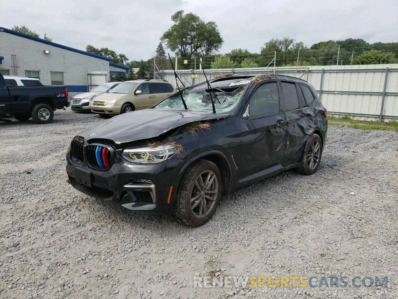 2 Photograph of a damaged car 5UXTY9C01L9B01510 BMW X3 2020