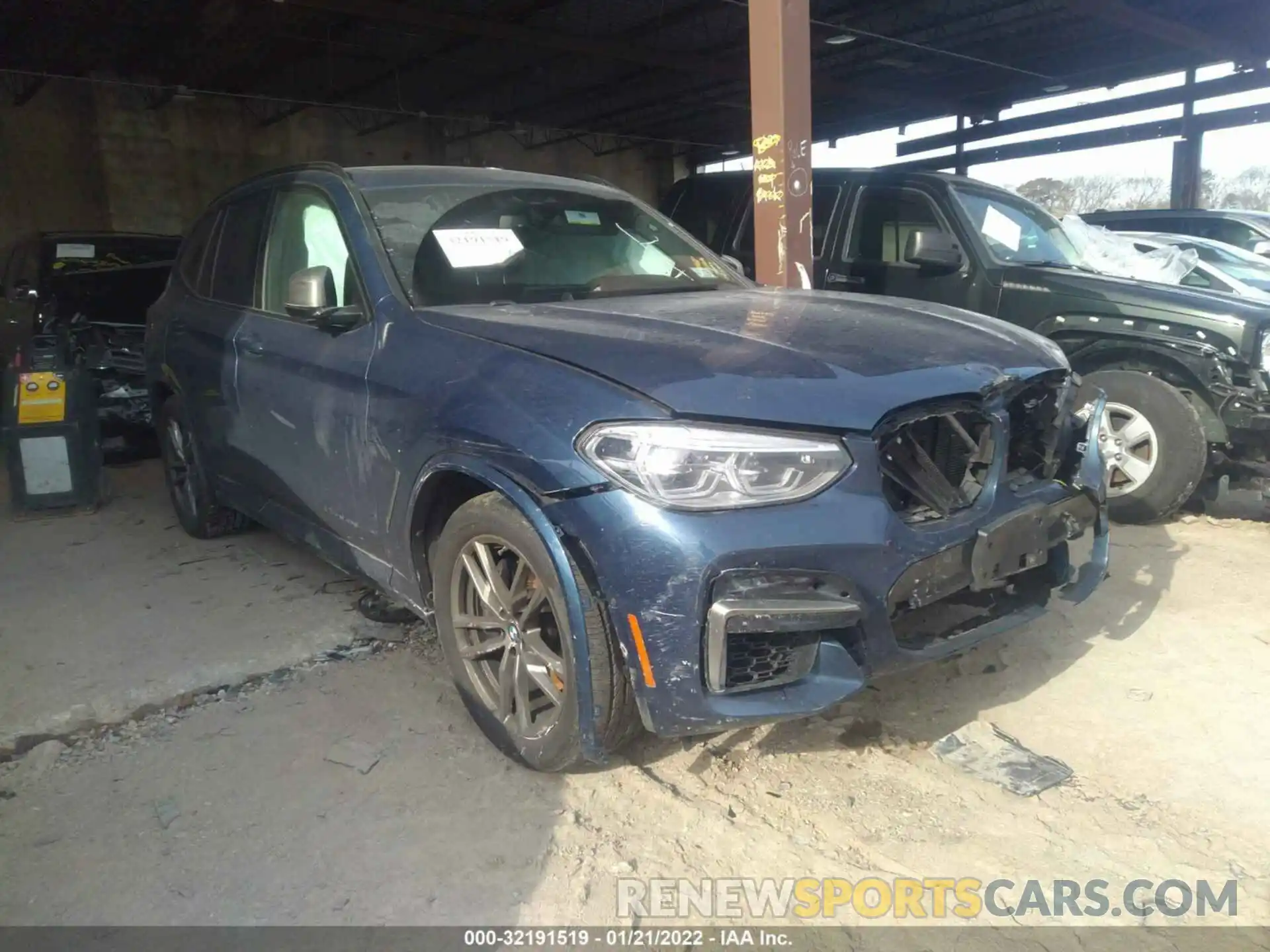 1 Фотография поврежденного автомобиля 5UXTY9C01LLE60083 BMW X3 2020