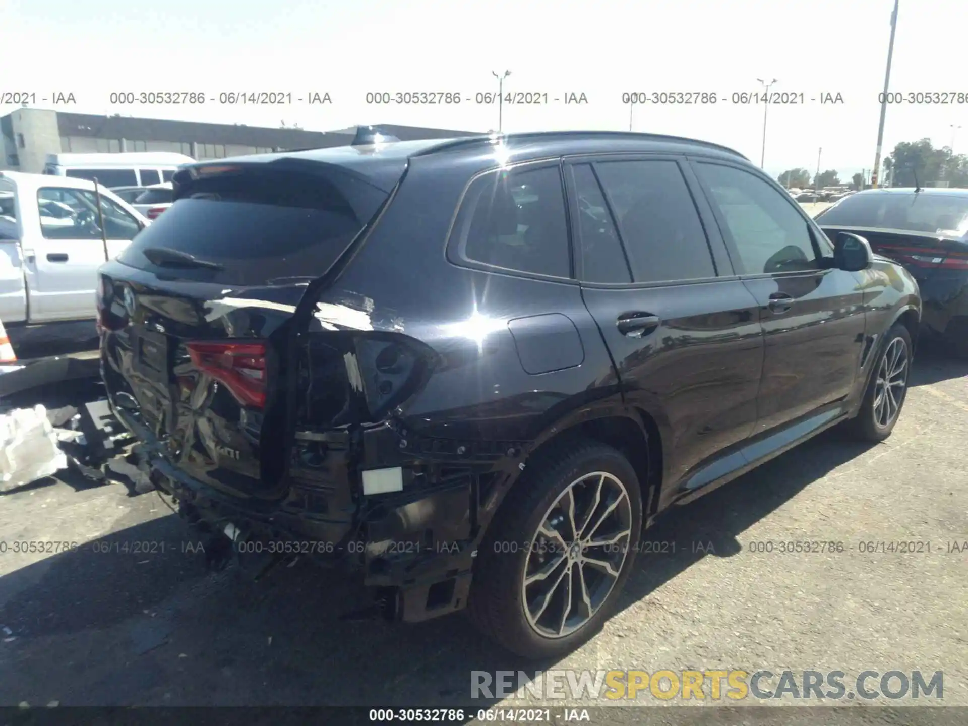 4 Фотография поврежденного автомобиля 5UXTY9C04L9C98639 BMW X3 2020