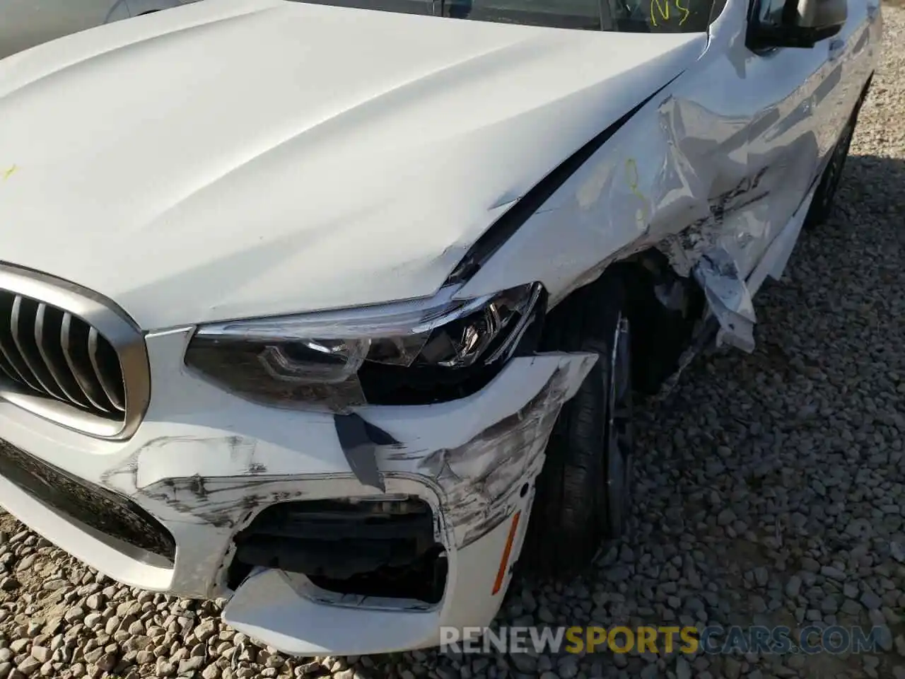 10 Photograph of a damaged car 5UXTY9C07L9B90547 BMW X3 2020