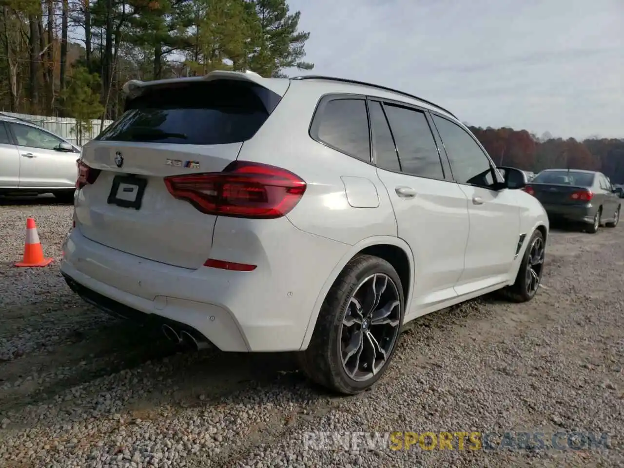 4 Photograph of a damaged car 5YMTS0C01L9C35813 BMW X3 2020