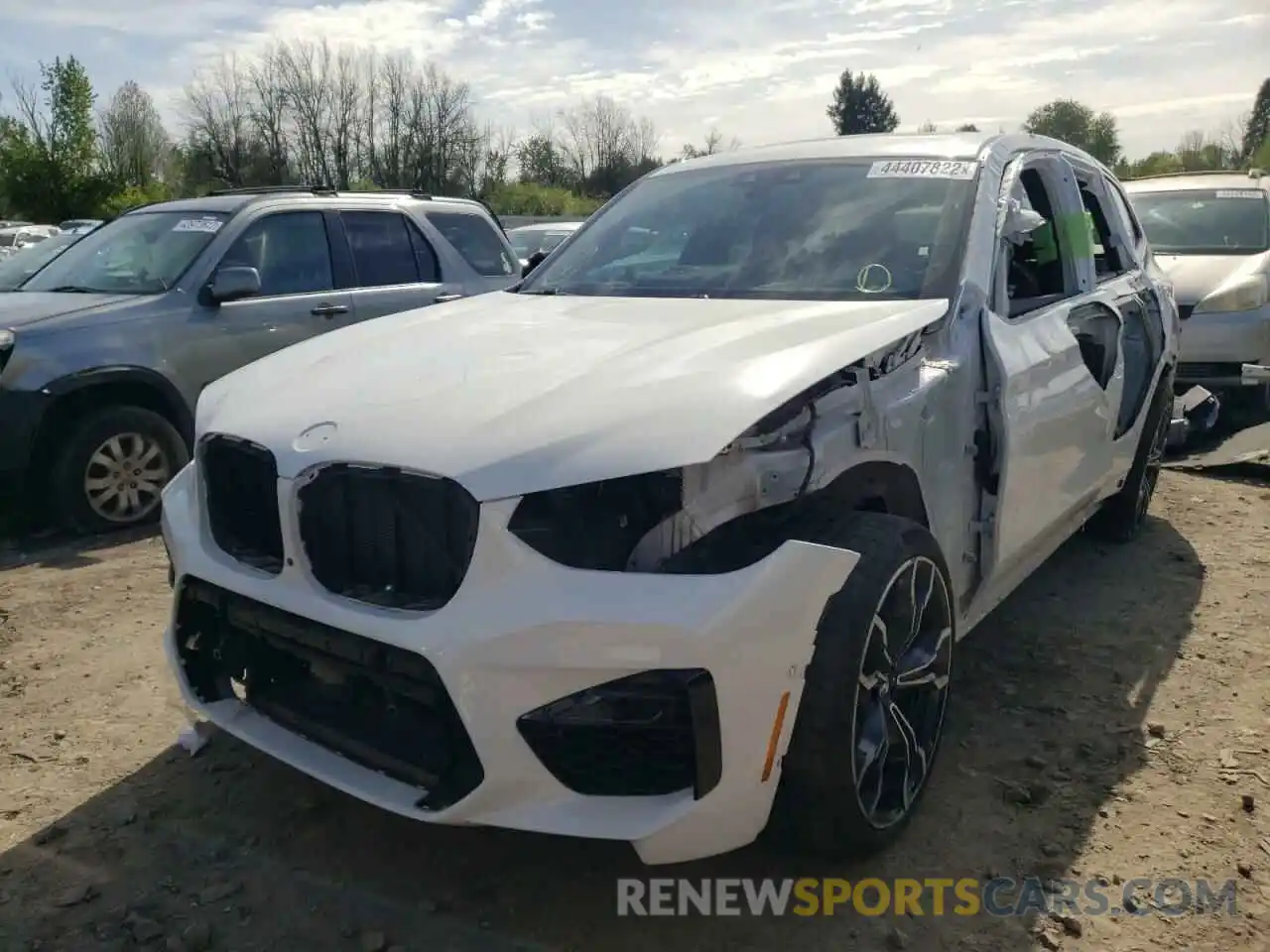 2 Photograph of a damaged car 5YMTS0C02LLT11071 BMW X3 2020