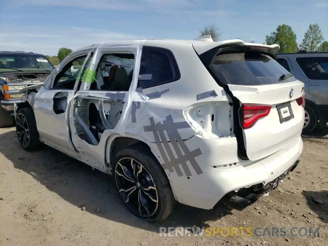 3 Photograph of a damaged car 5YMTS0C02LLT11071 BMW X3 2020