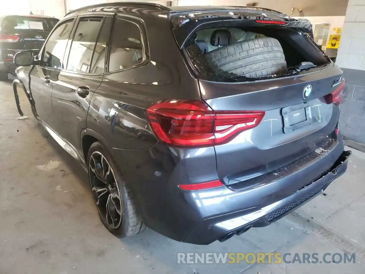 3 Фотография поврежденного автомобиля 5YMTS0C03L9B20890 BMW X3 2020