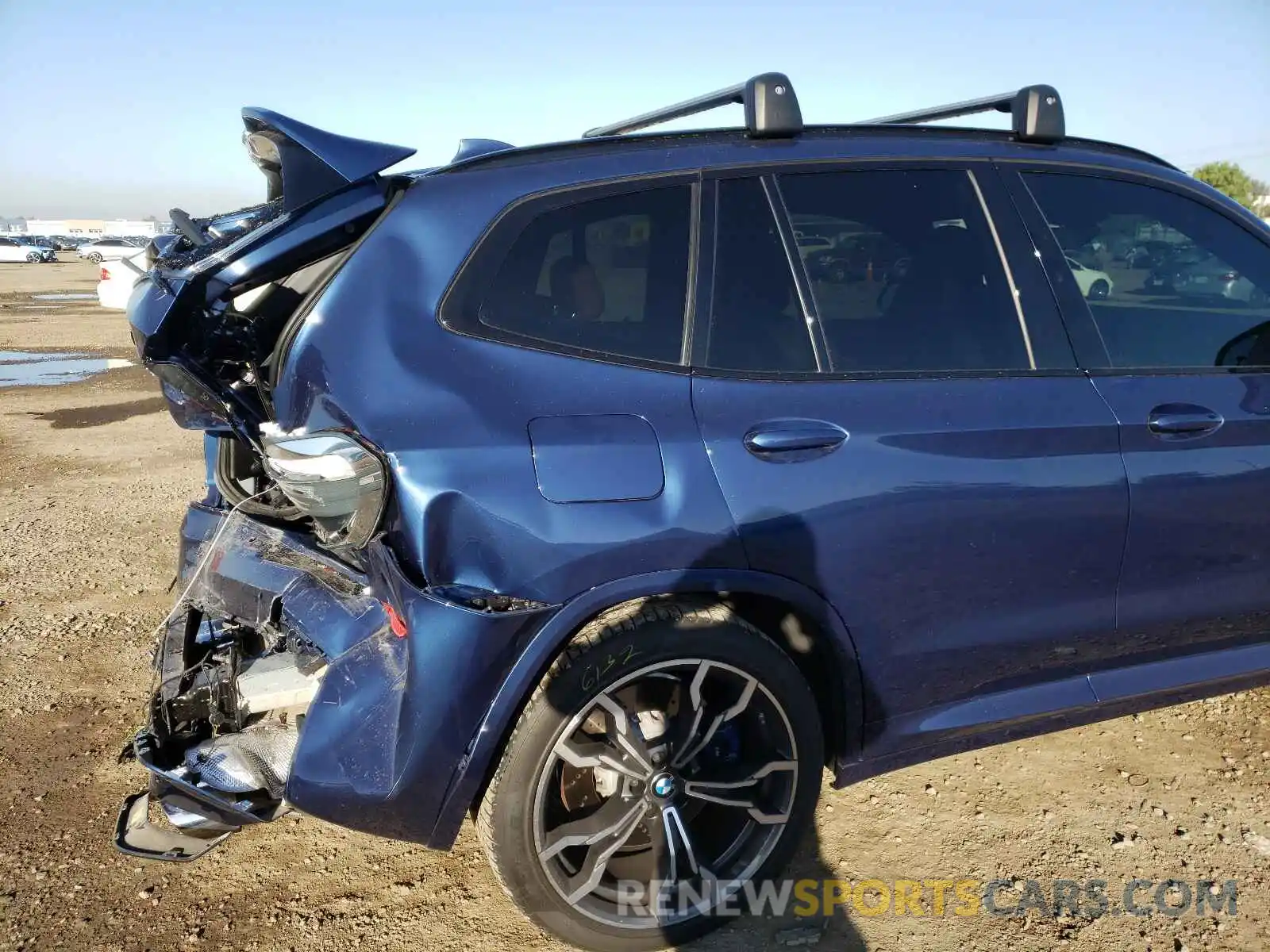 9 Photograph of a damaged car 5YMTS0C05L9B22186 BMW X3 2020