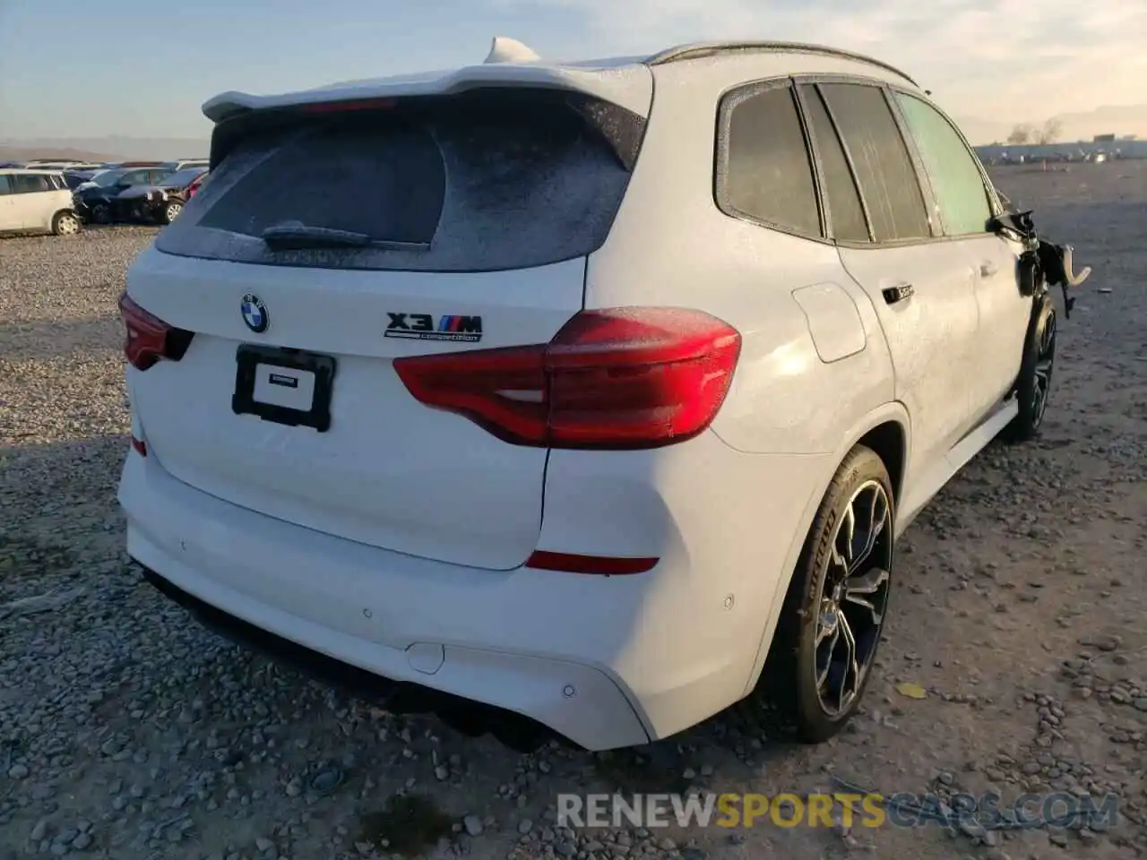 4 Photograph of a damaged car 5YMTS0C05LLA57939 BMW X3 2020