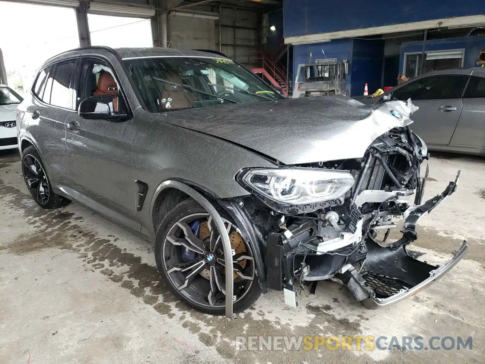 1 Фотография поврежденного автомобиля 5YMTS0C05LLT09945 BMW X3 2020