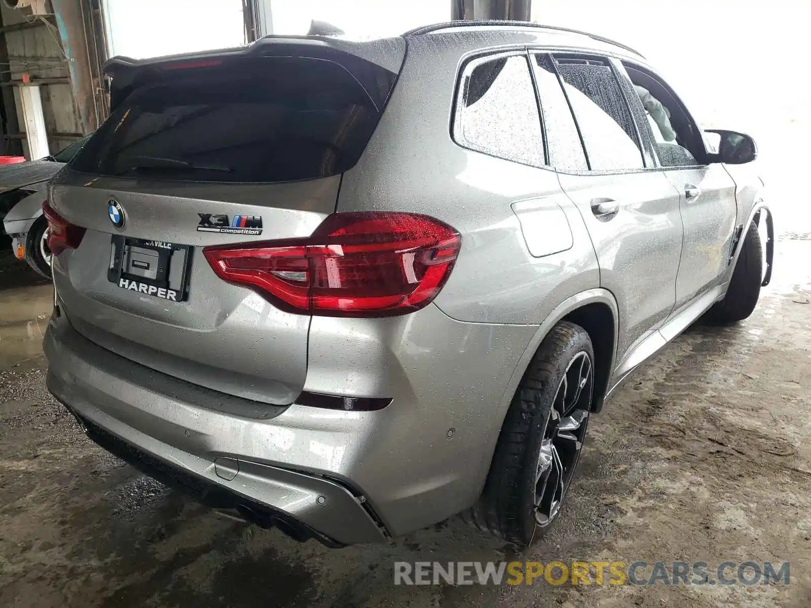 4 Фотография поврежденного автомобиля 5YMTS0C05LLT09945 BMW X3 2020