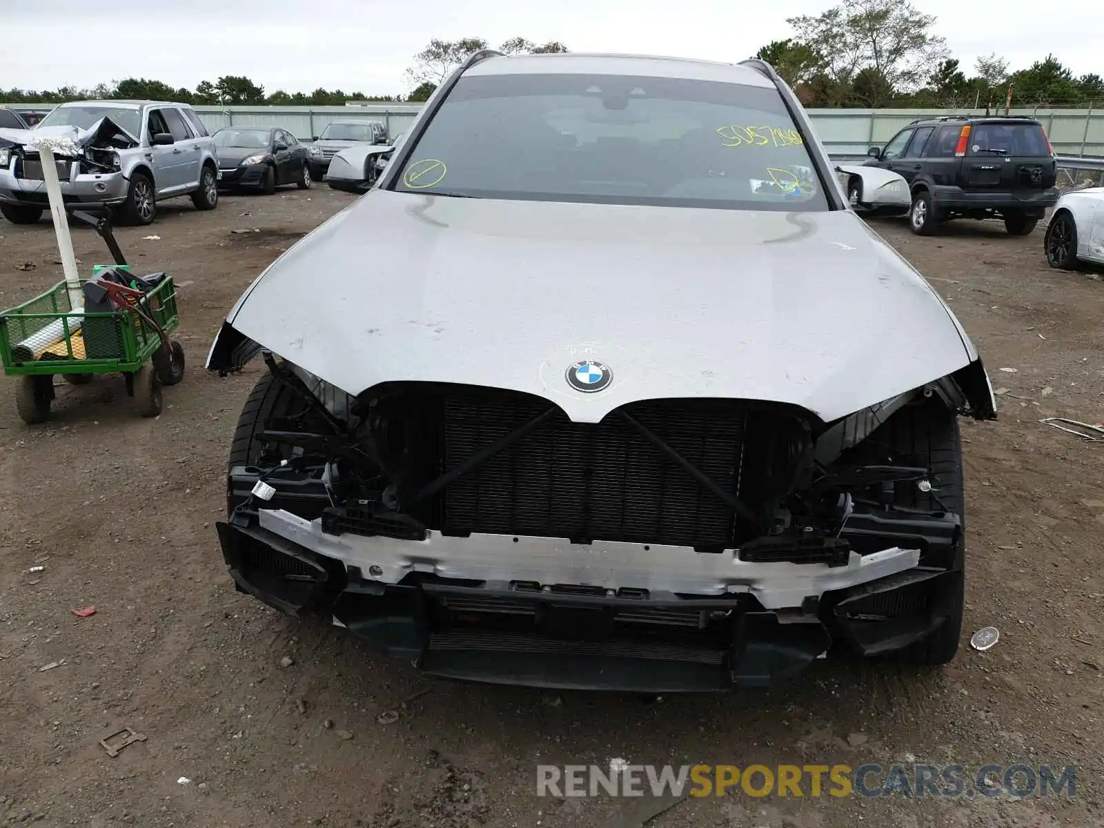 9 Photograph of a damaged car 5YMTS0C06L9B64012 BMW X3 2020