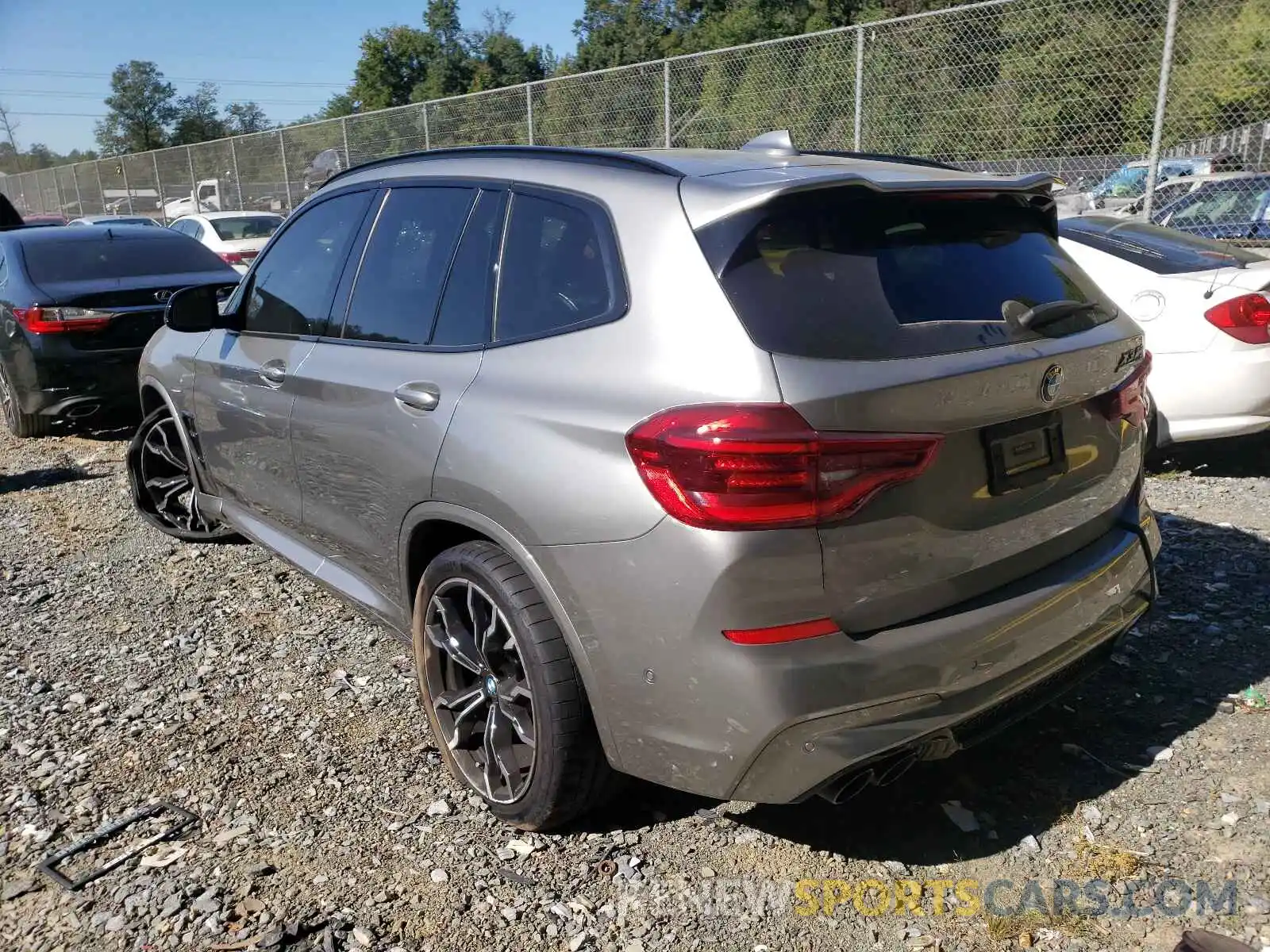 3 Photograph of a damaged car 5YMTS0C07LLT10403 BMW X3 2020