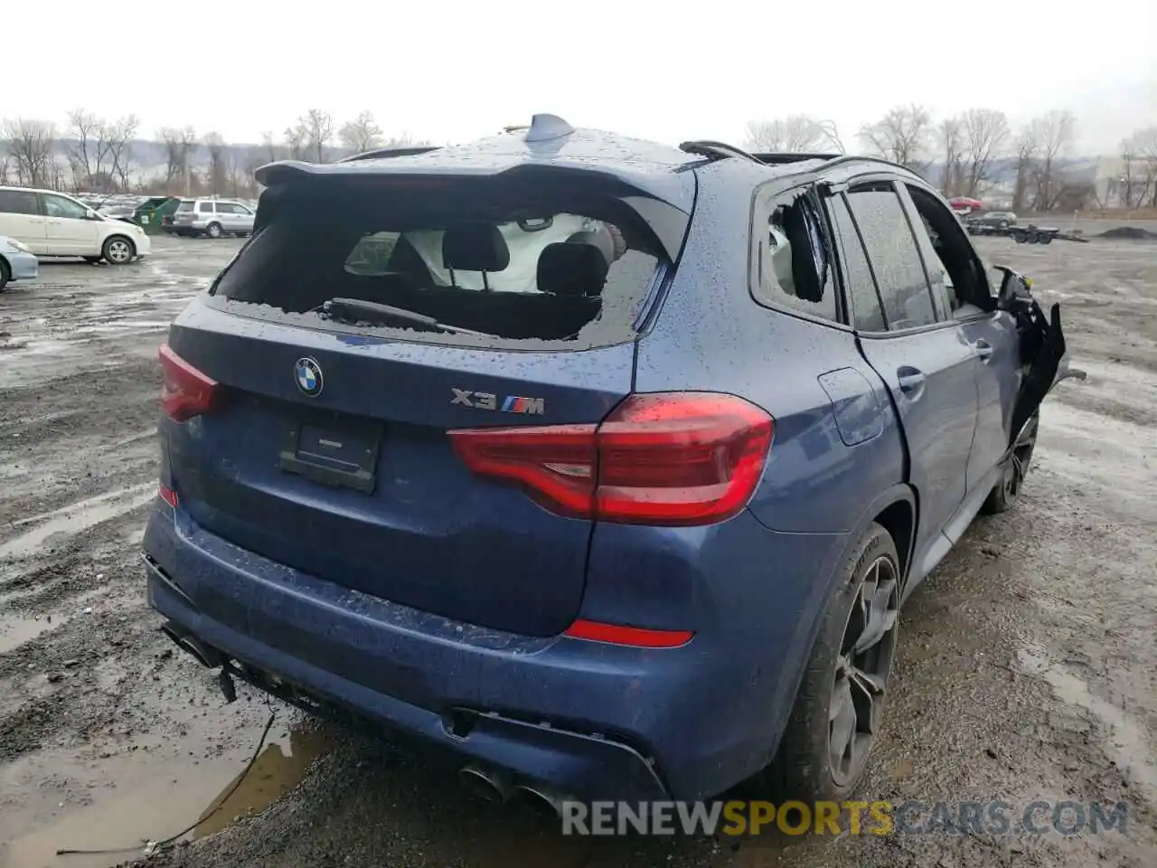 4 Photograph of a damaged car 5YMTS0C08LLT09986 BMW X3 2020