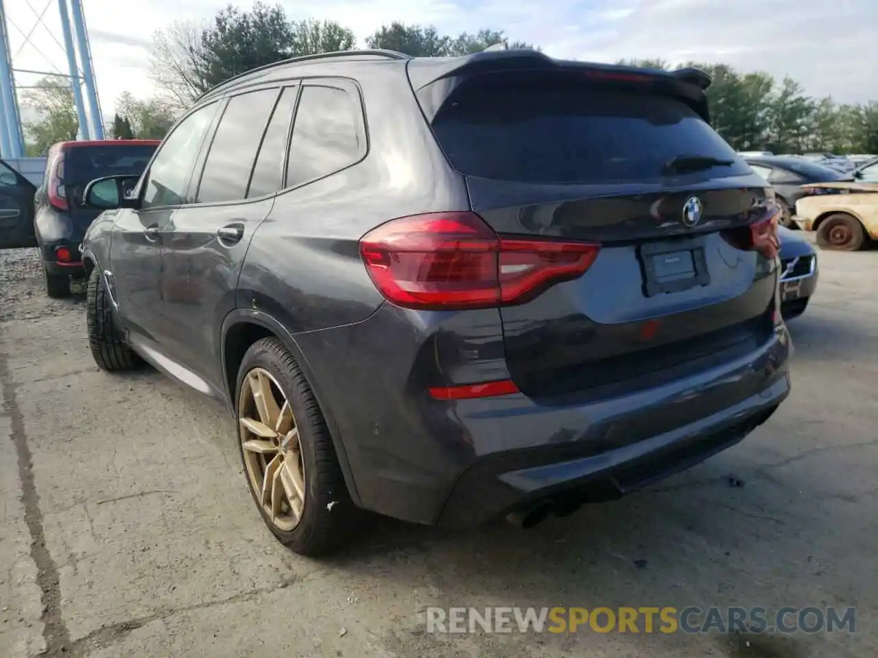 3 Фотография поврежденного автомобиля 5YMTS0C0XL9C12076 BMW X3 2020