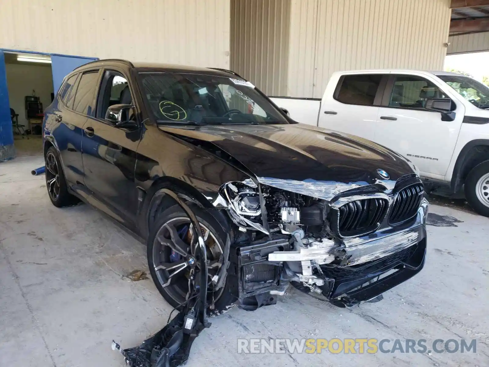 1 Photograph of a damaged car 5YMTS0C0XLLT10105 BMW X3 2020