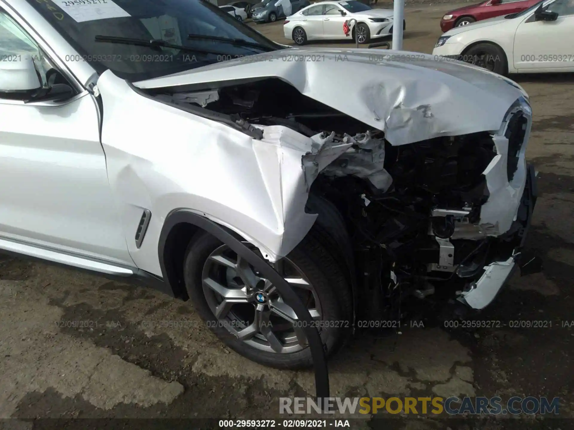 6 Photograph of a damaged car 5UXTS1C02M9F00947 BMW X3 2021