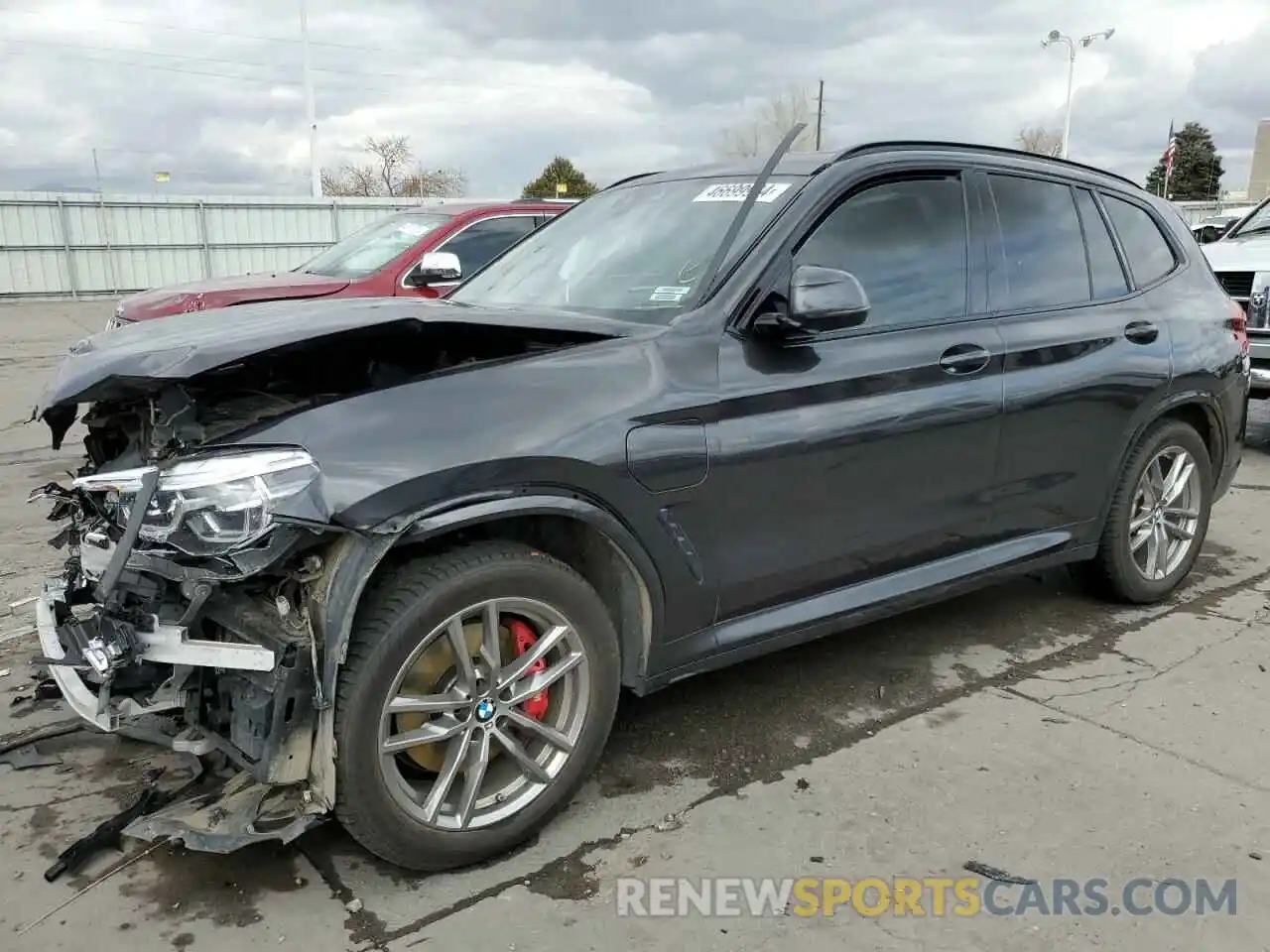 1 Photograph of a damaged car 5UXTS1C04M9G18076 BMW X3 2021