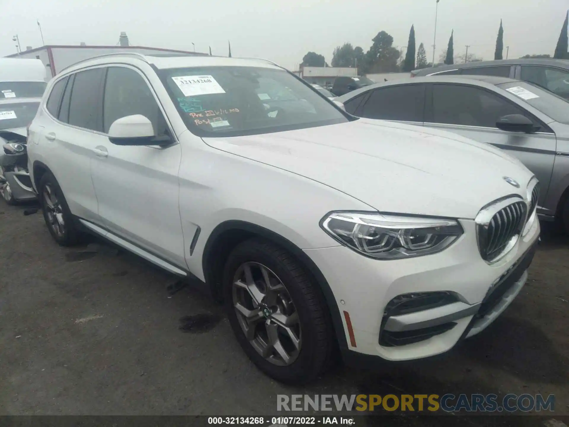 1 Photograph of a damaged car 5UXTS1C05M9F78753 BMW X3 2021